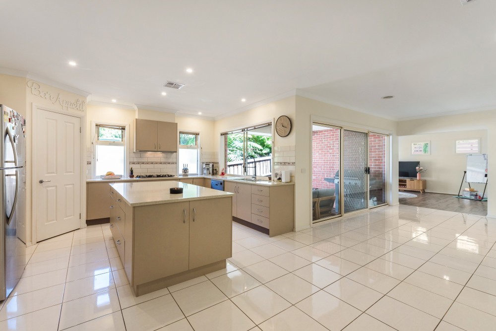 85 Alexander Avenue, Upwey, VIC 3158