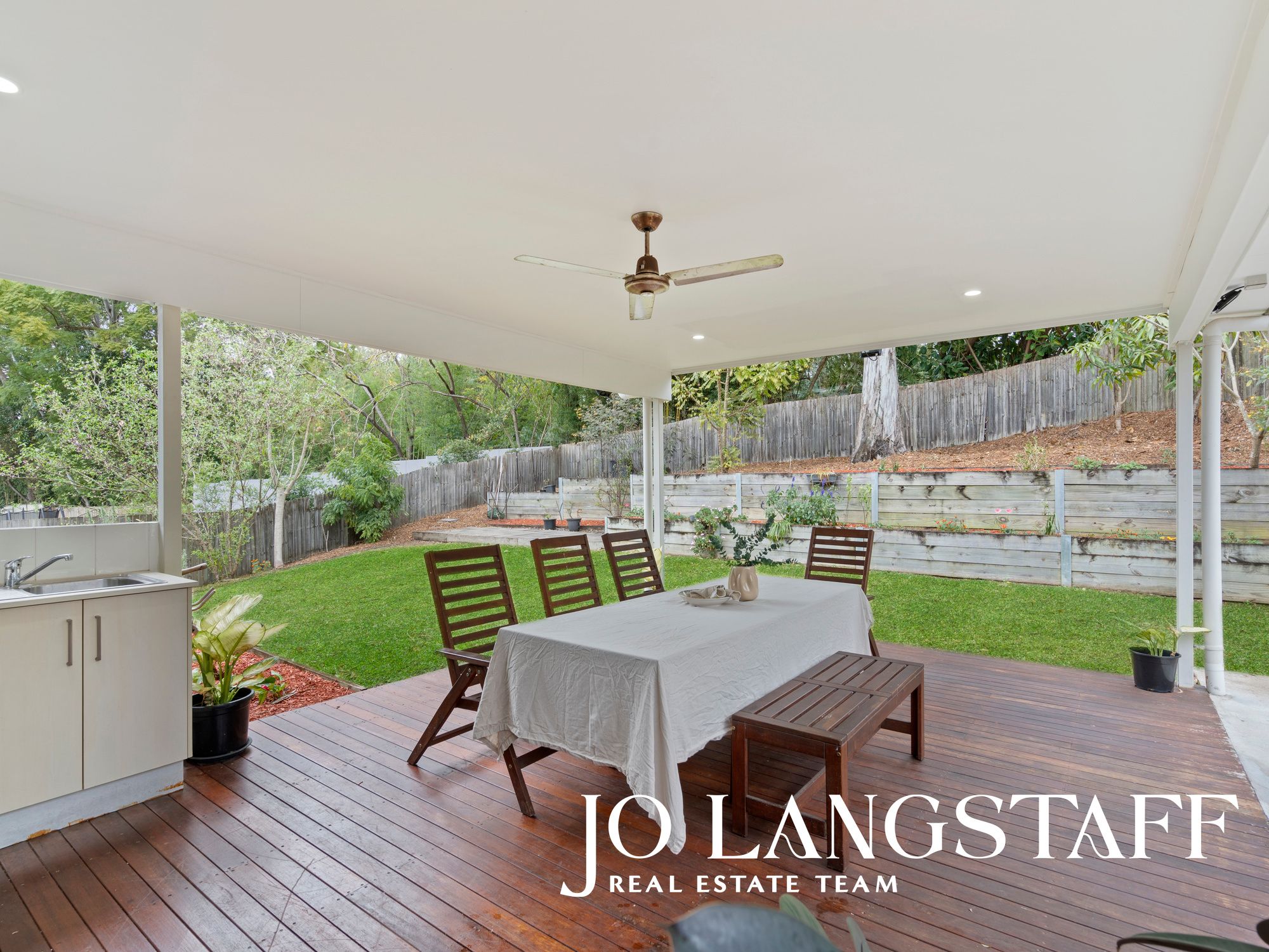 29 Fallbrook Street — photo 9 of 28
