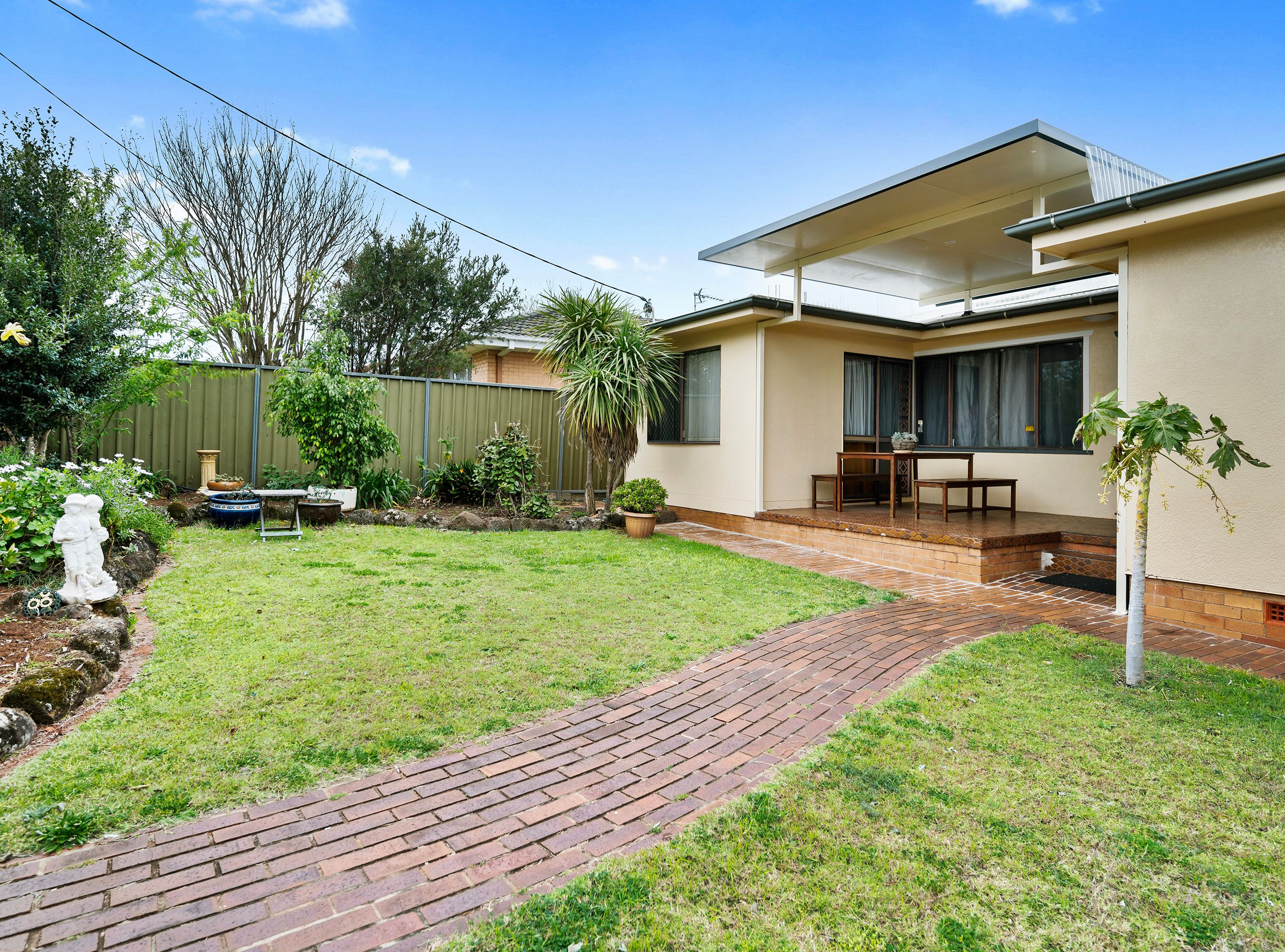 14 Challenor Street, Rockville, QLD 4350