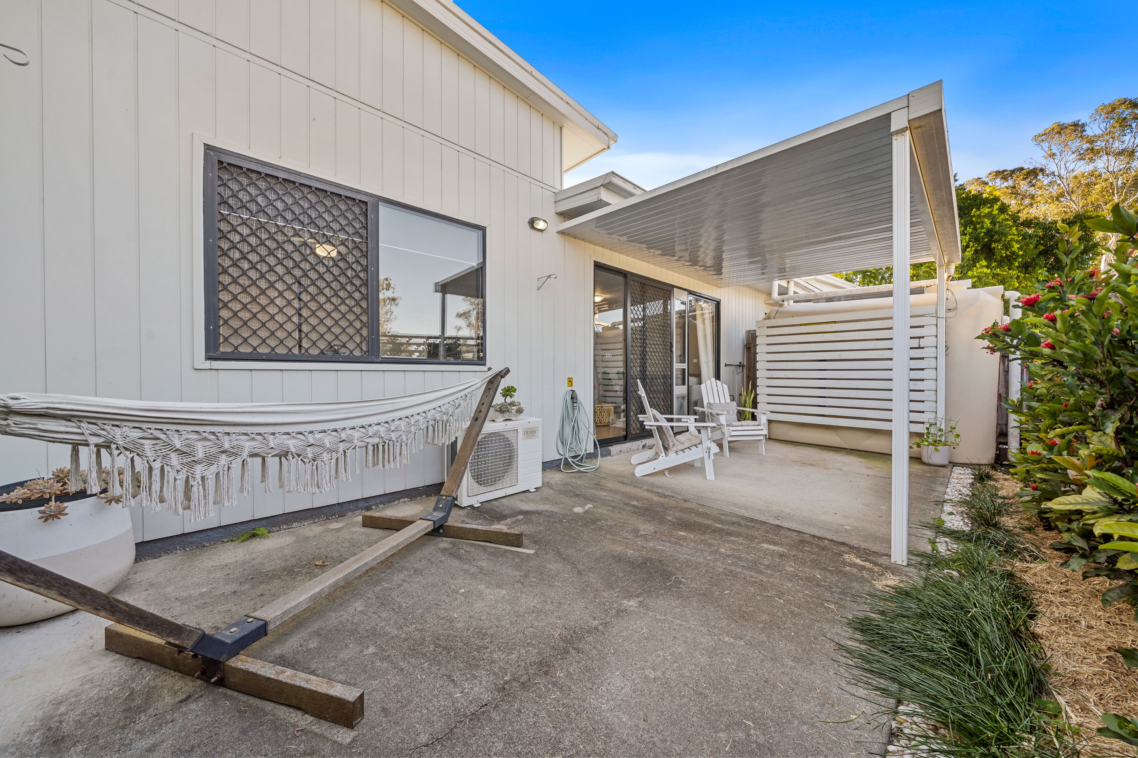 2/62-64 River Hills Road — photo 9 of 17