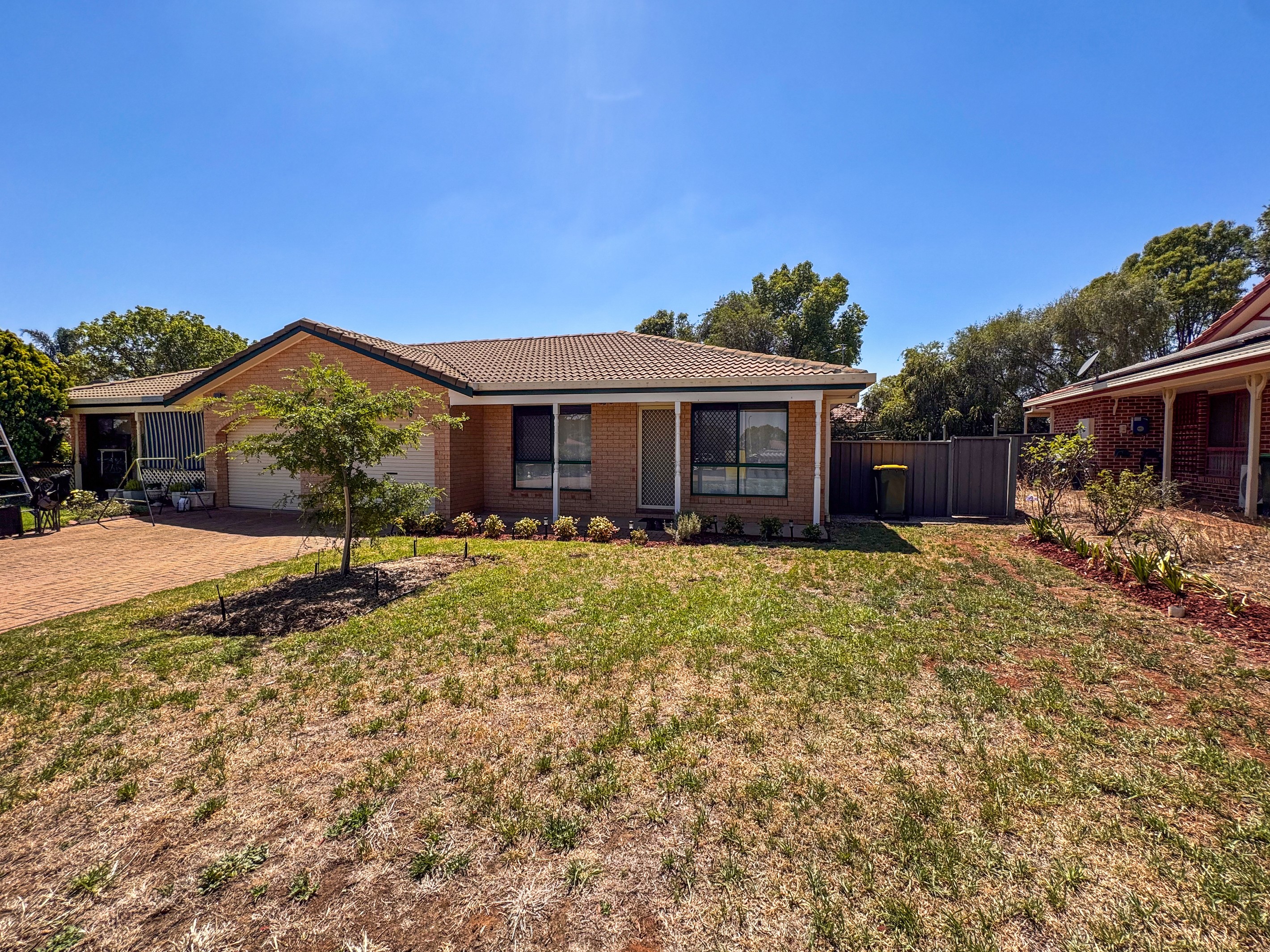 8B Ellis Park Close, Dubbo, NSW 2830