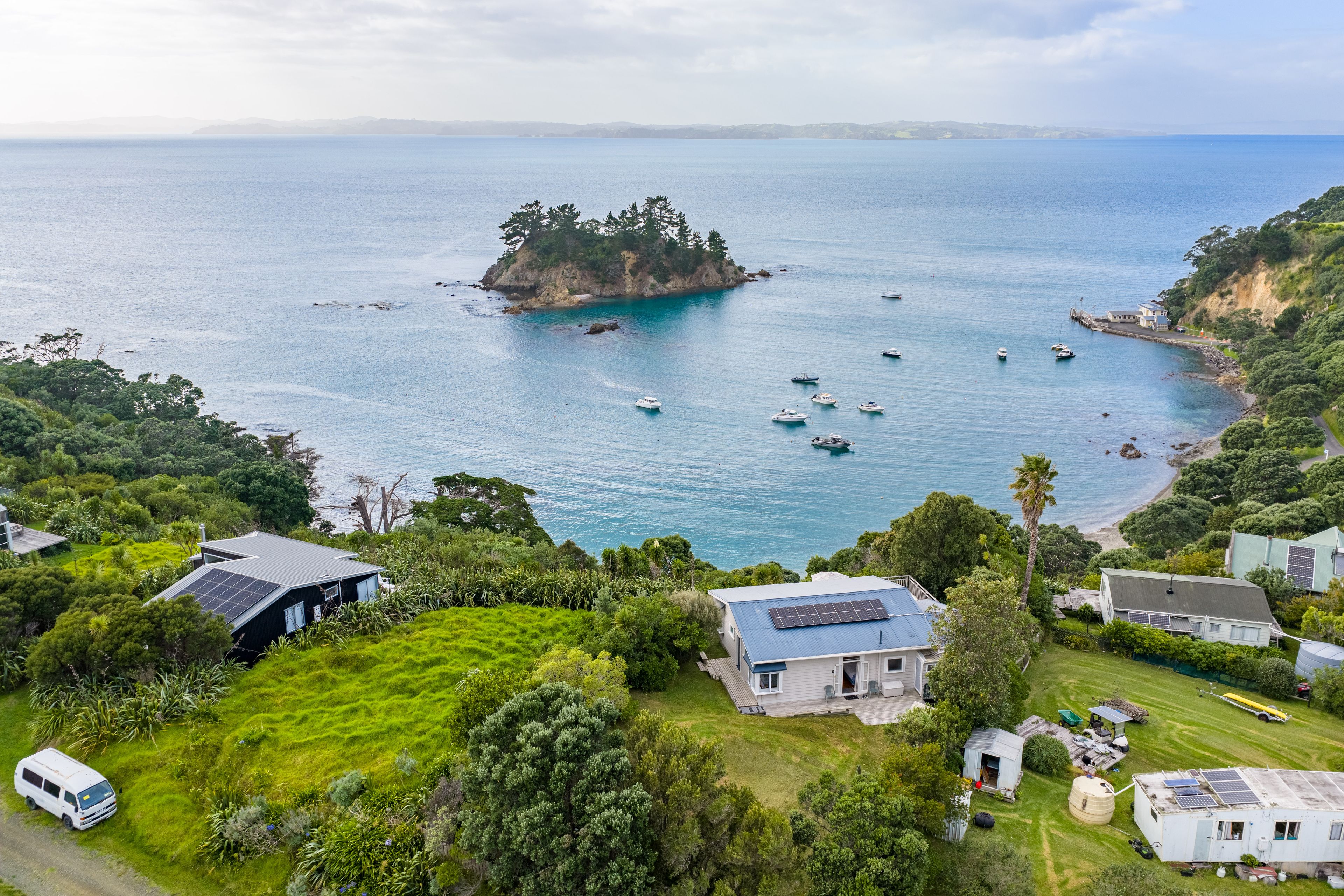 4 Marine Park Avenue, Rakino Island, Auckland City