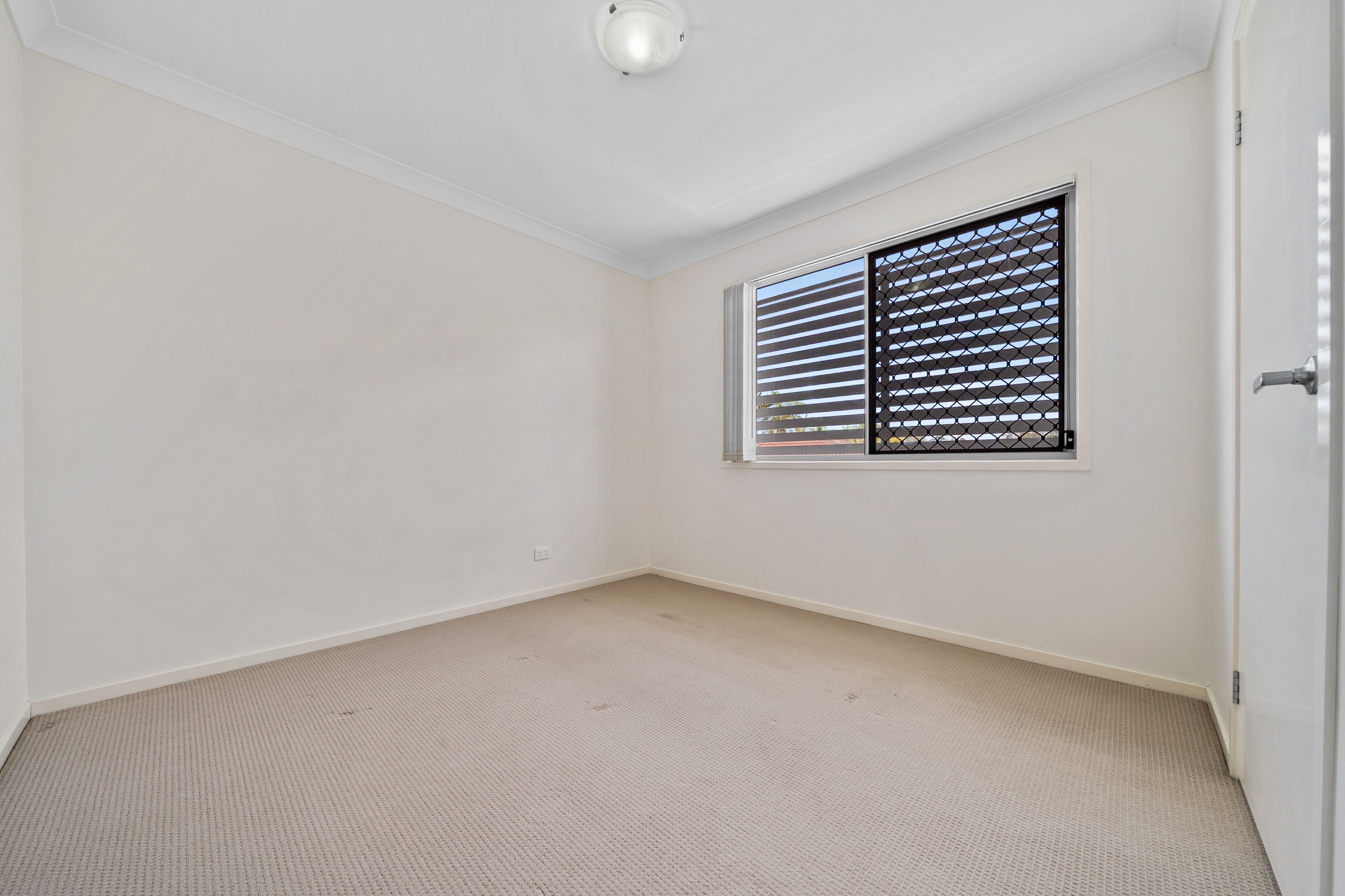 15/28 Menser Street — photo 9 of 21