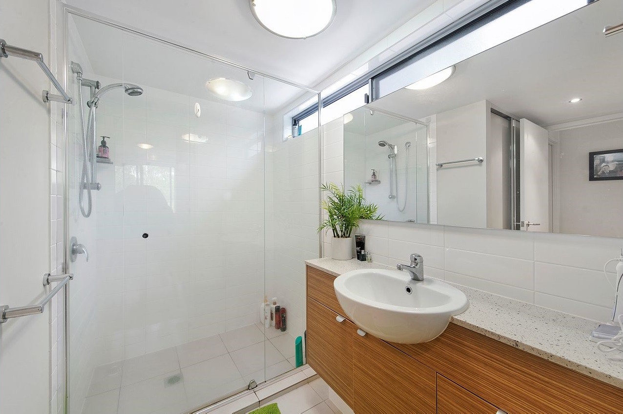 2/154 Musgrave Avenue, Southport, QLD 4215