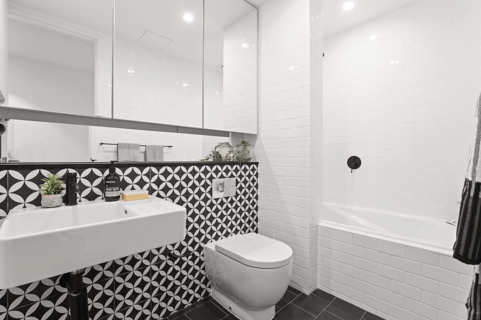 810/70 Macdonald Street, Erskineville, NSW 2043