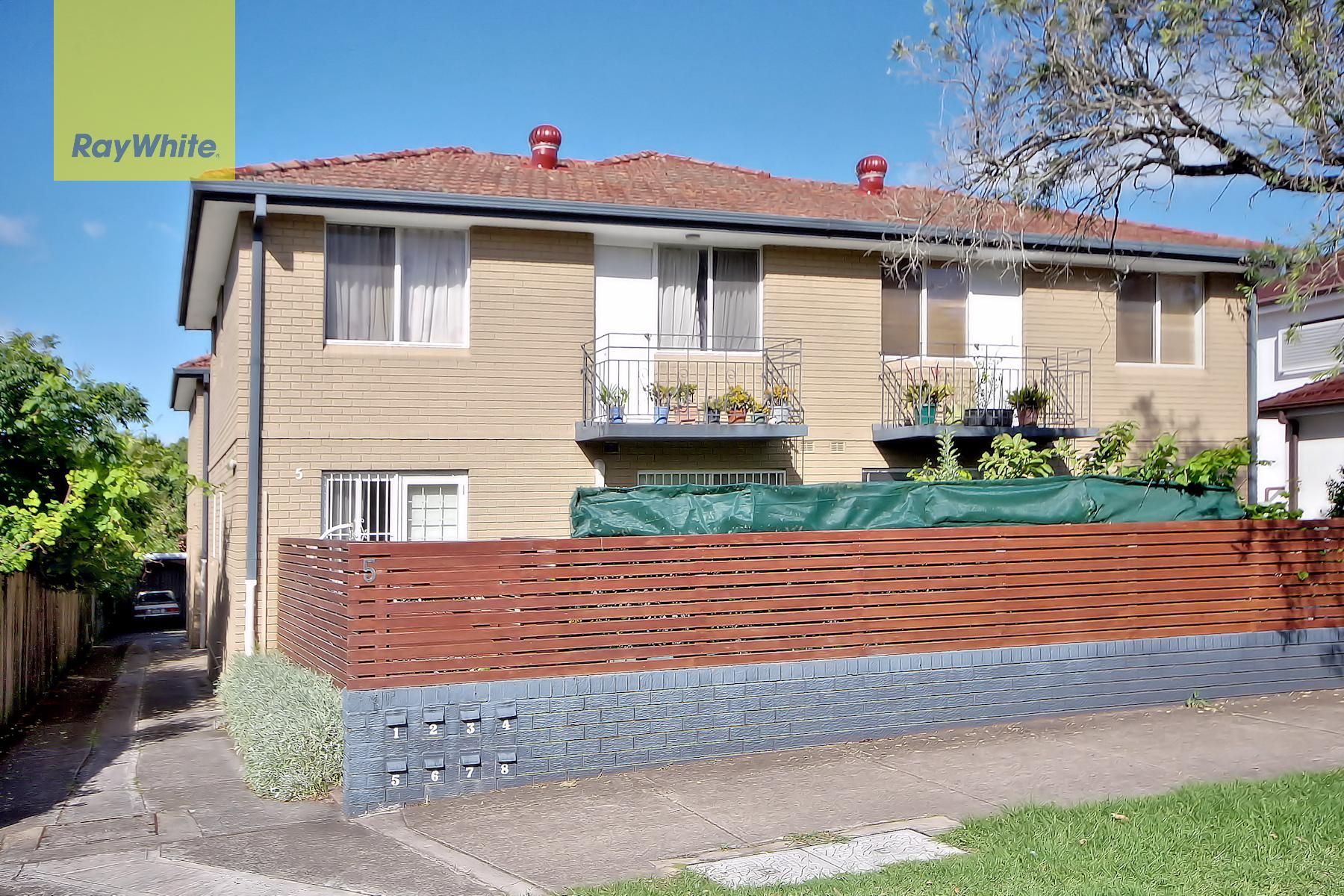 5 DEFOE Street, Wiley Park NSW 2195
