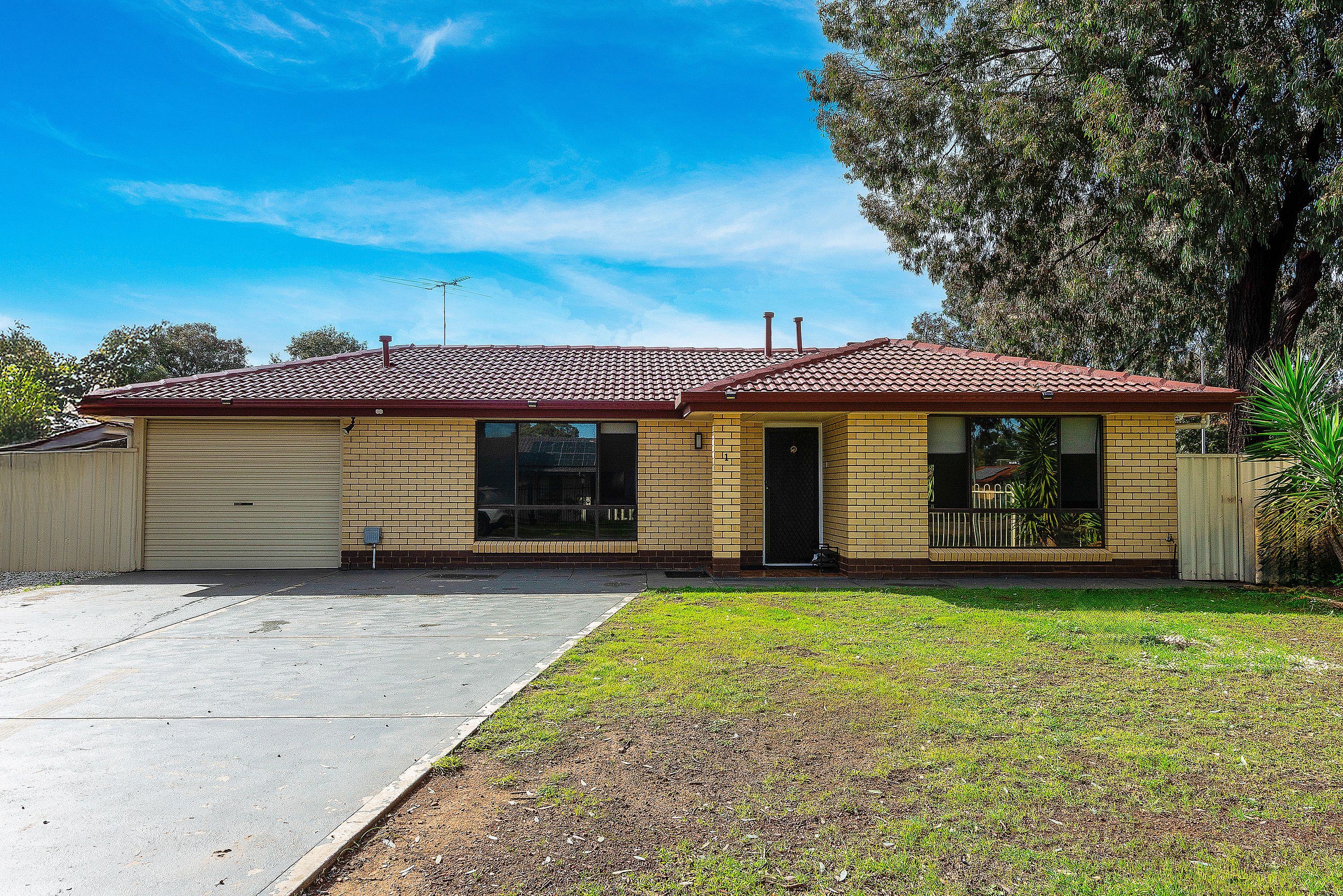 1 Grevillia Drive — photo 3 of 23