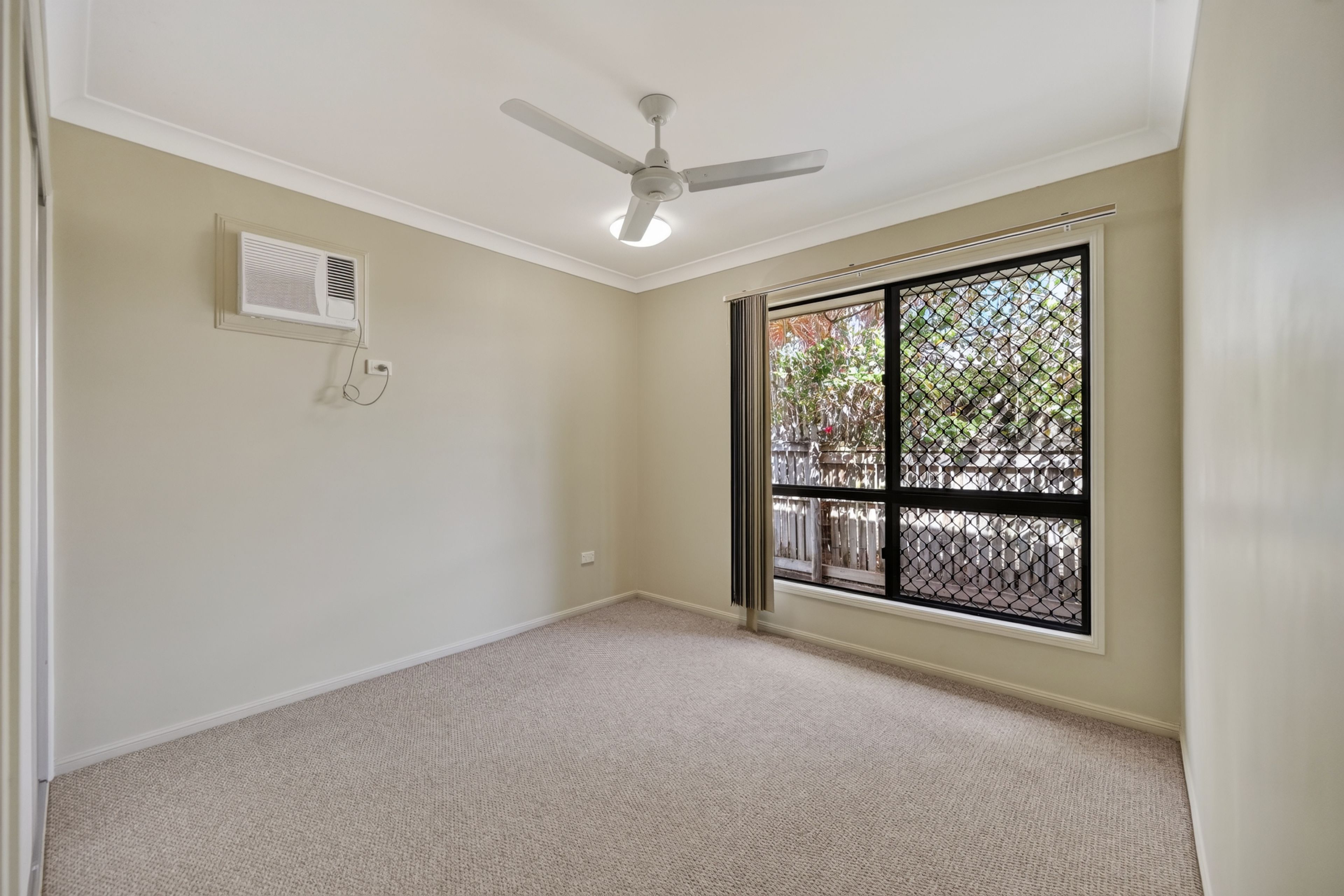 24 Greentree Circuit — photo 11 of 18