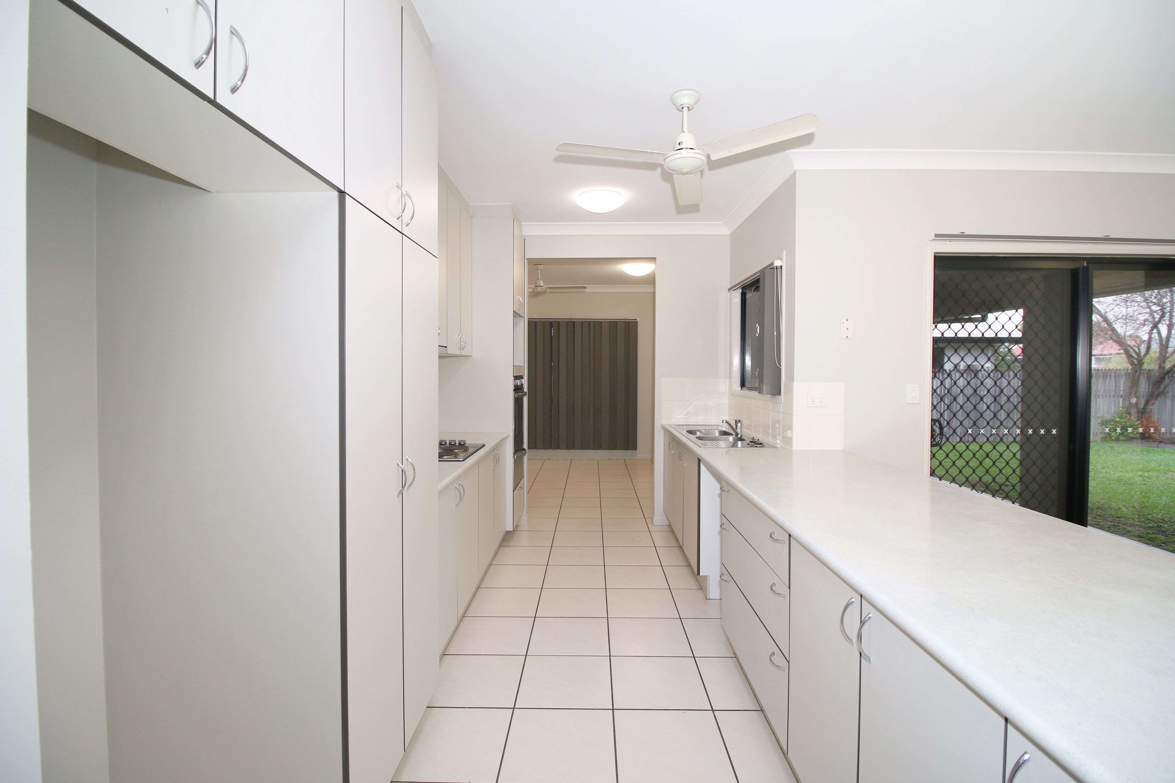 27 Chesham Drive, Kirwan, QLD 4817