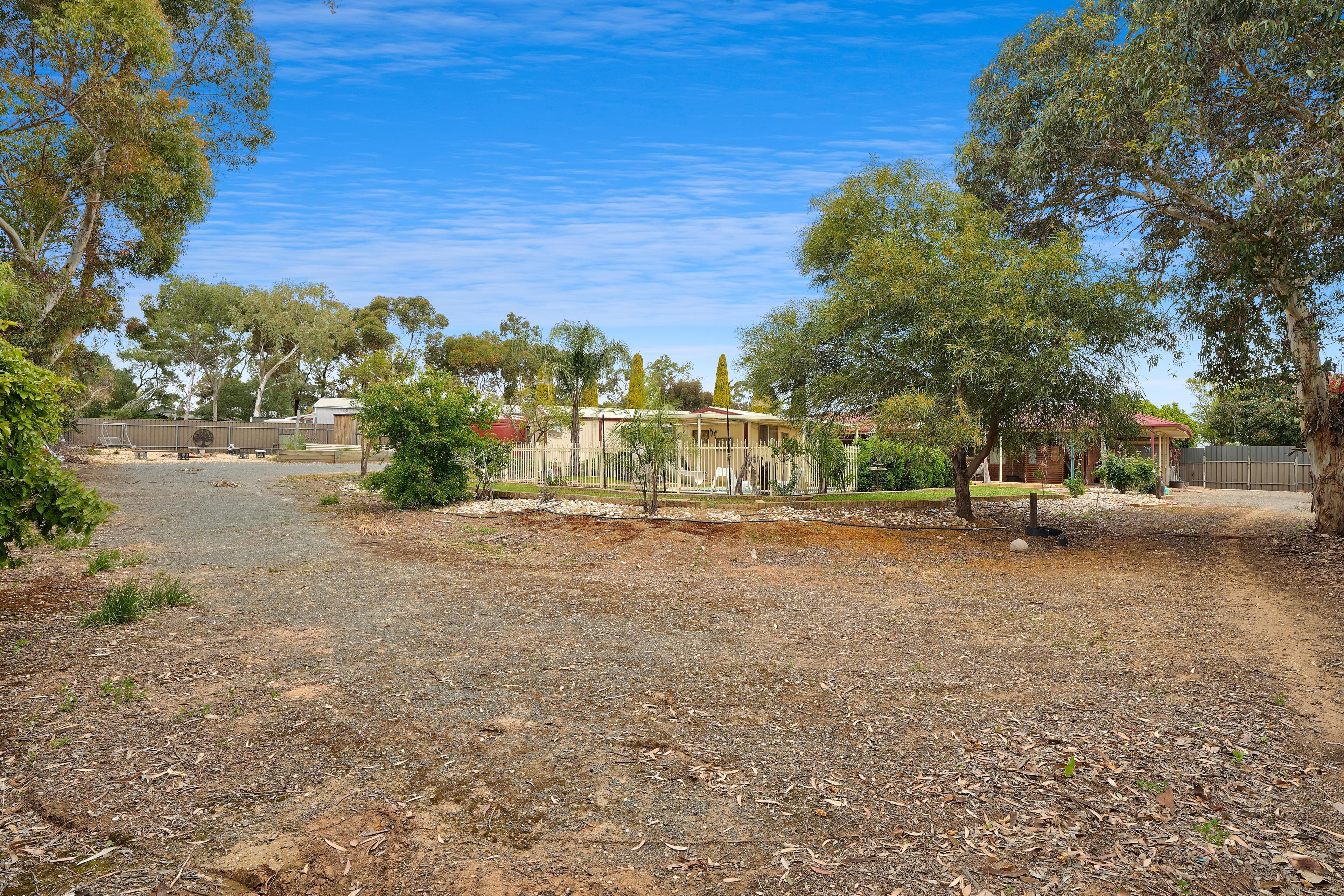 3 Rebbeck Court — photo 26 of 30