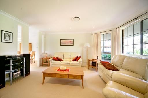 15 Beaumaris Avenue, Castle Hill, NSW 2154
