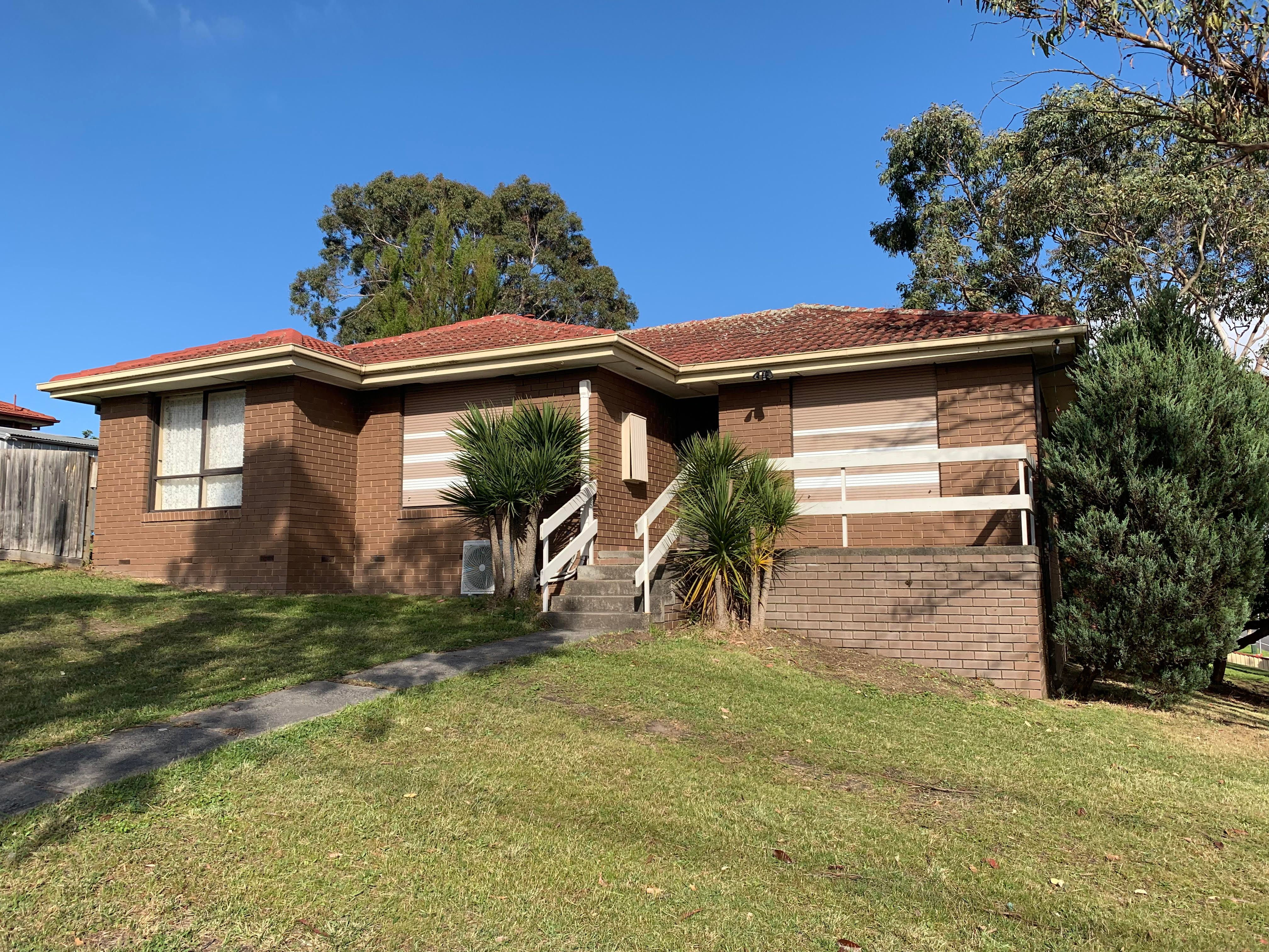 65 Essex Park Drive, Endeavour Hills, VIC 3802