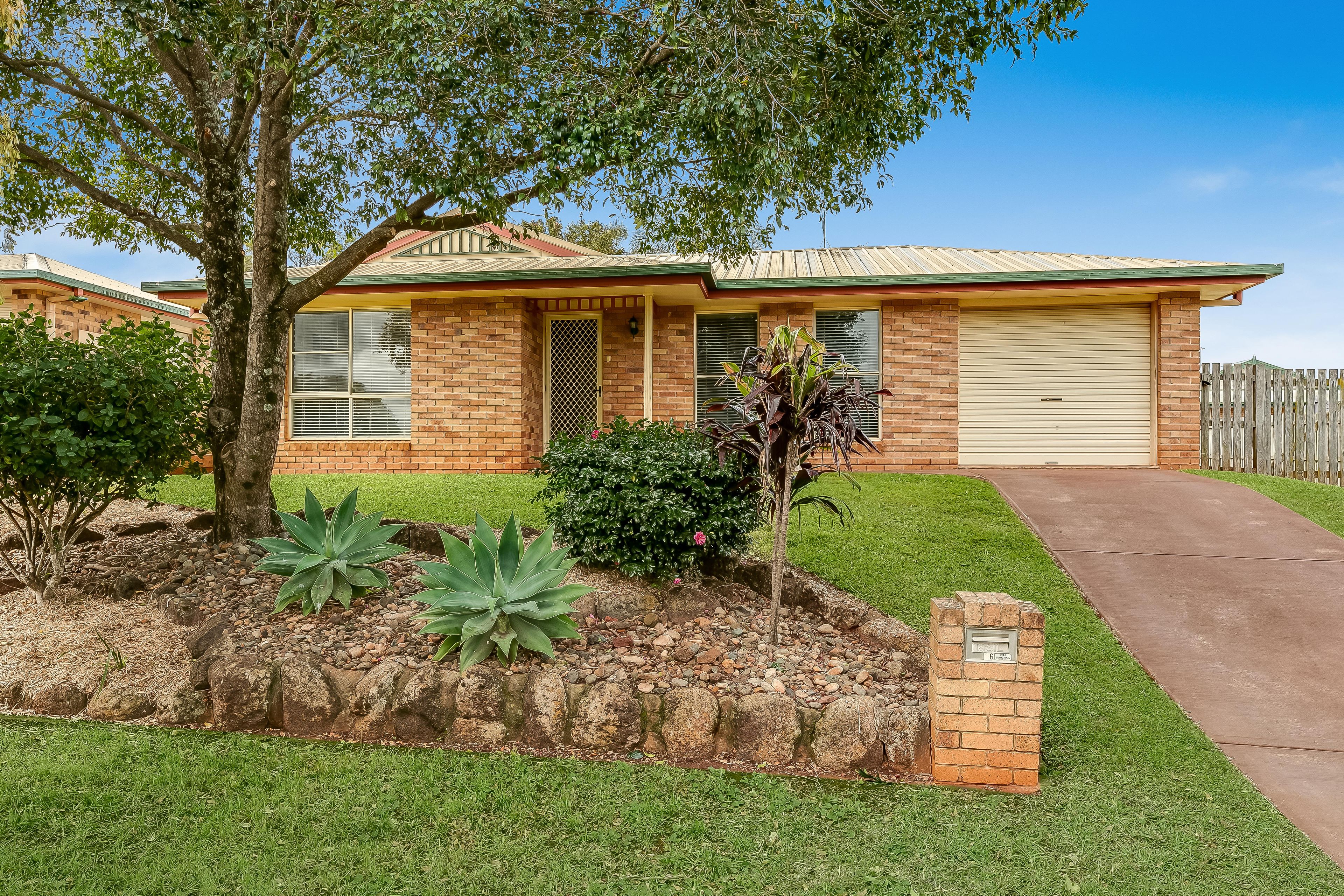 16 Lacebark Court, Glenvale QLD 4350