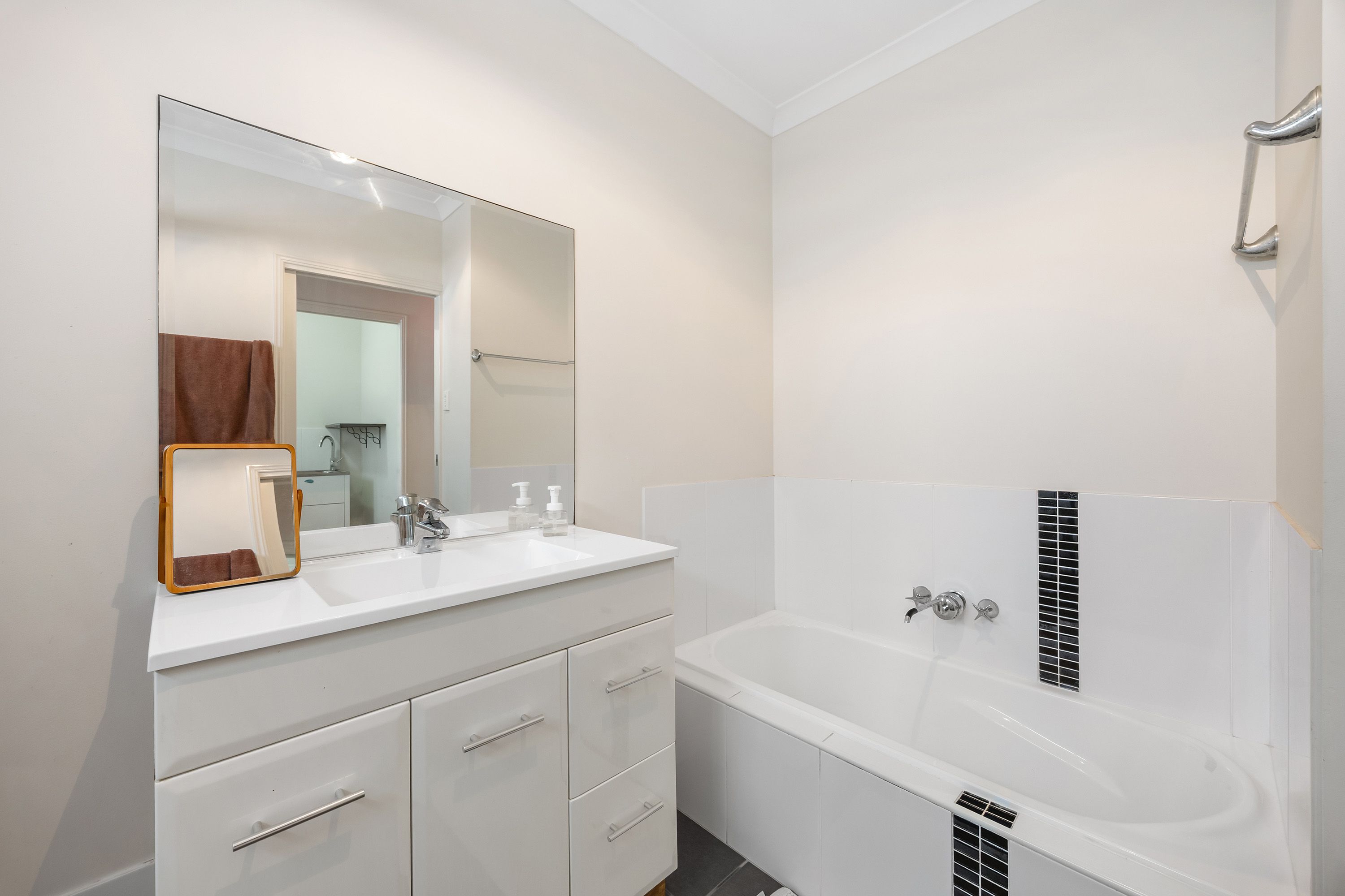 15 Cania Way — photo 17 of 26