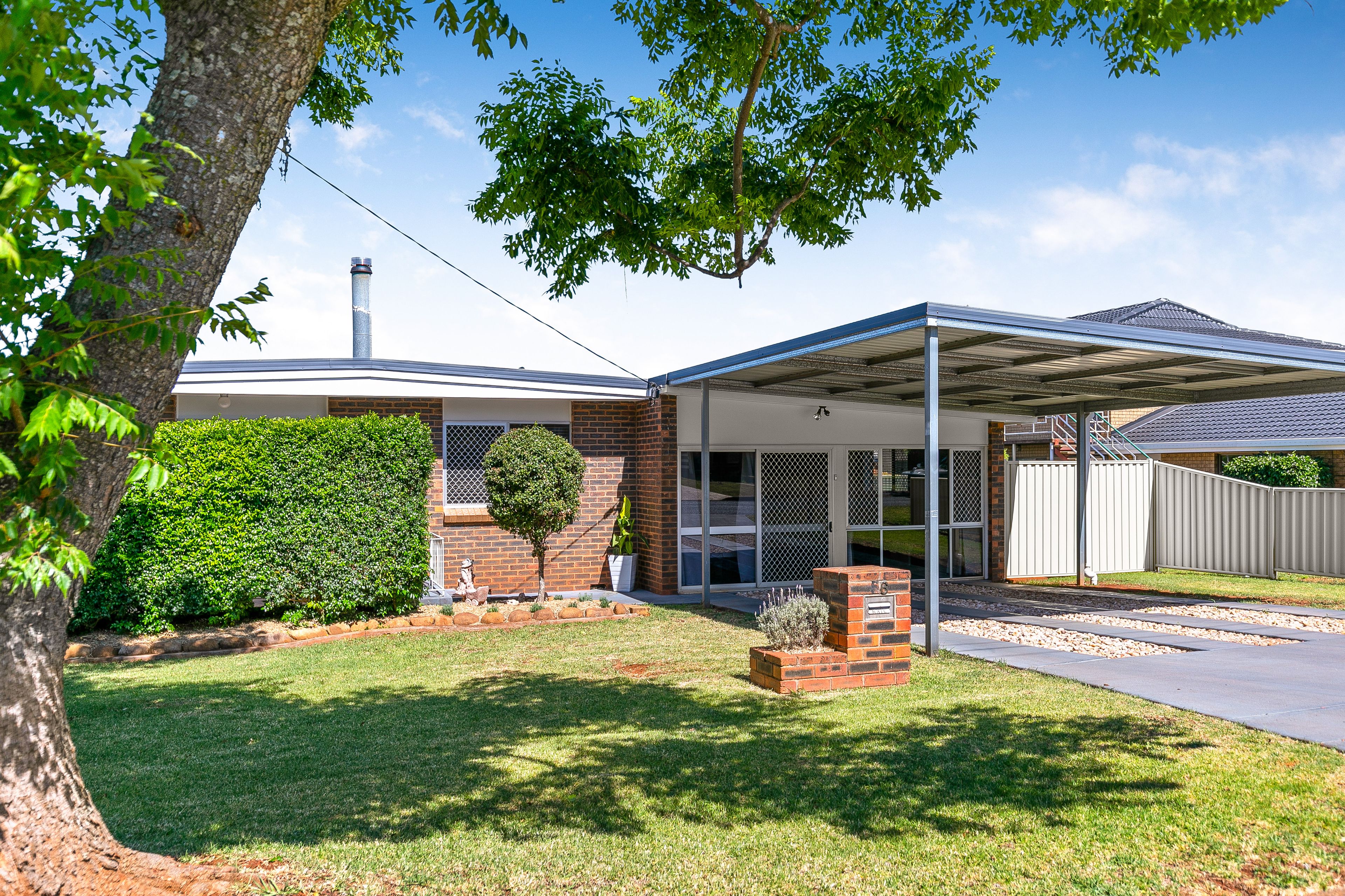 56 Noll Street, Kearneys Spring, QLD 4350