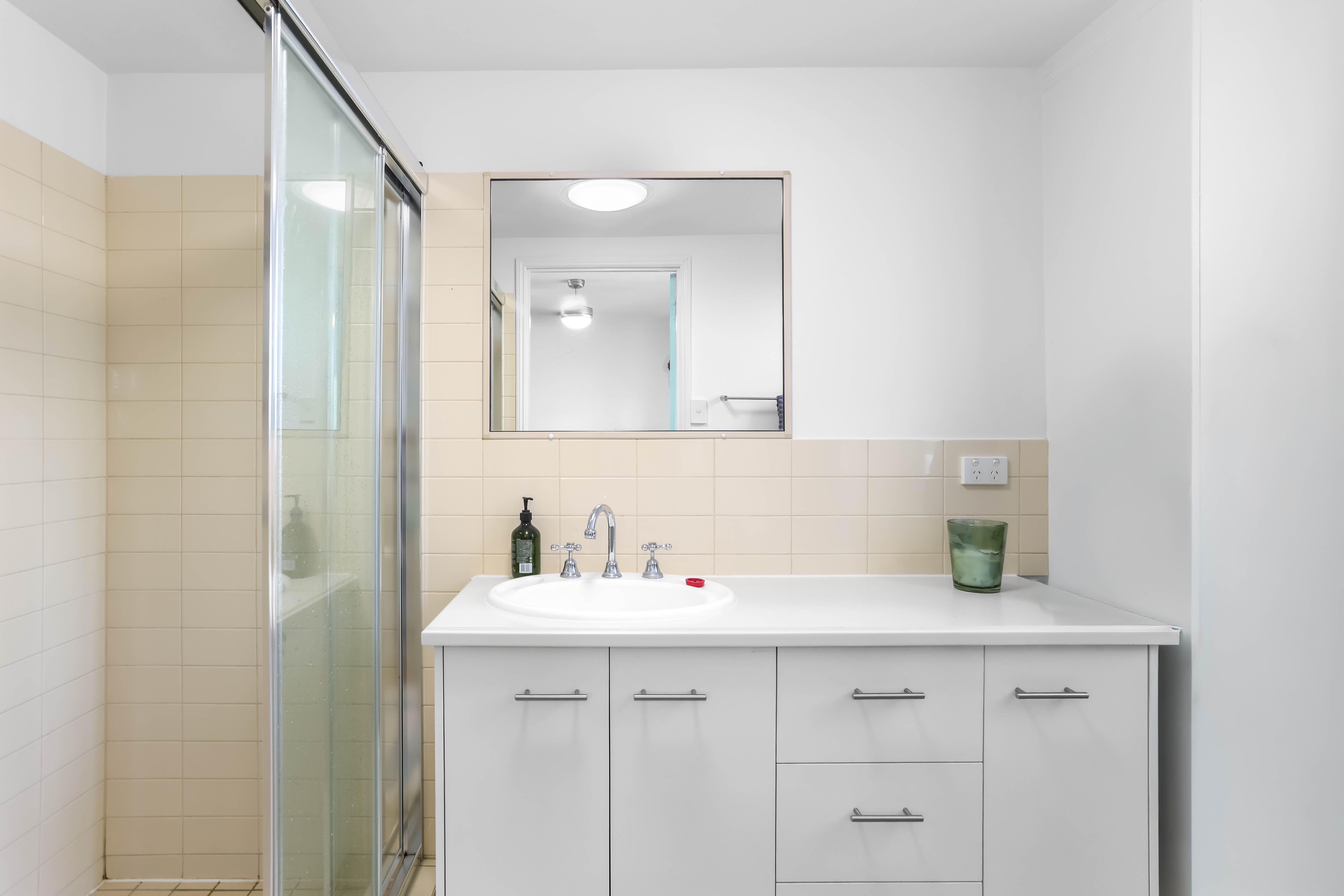 5/66-68 Bauer Street — photo 8 of 17
