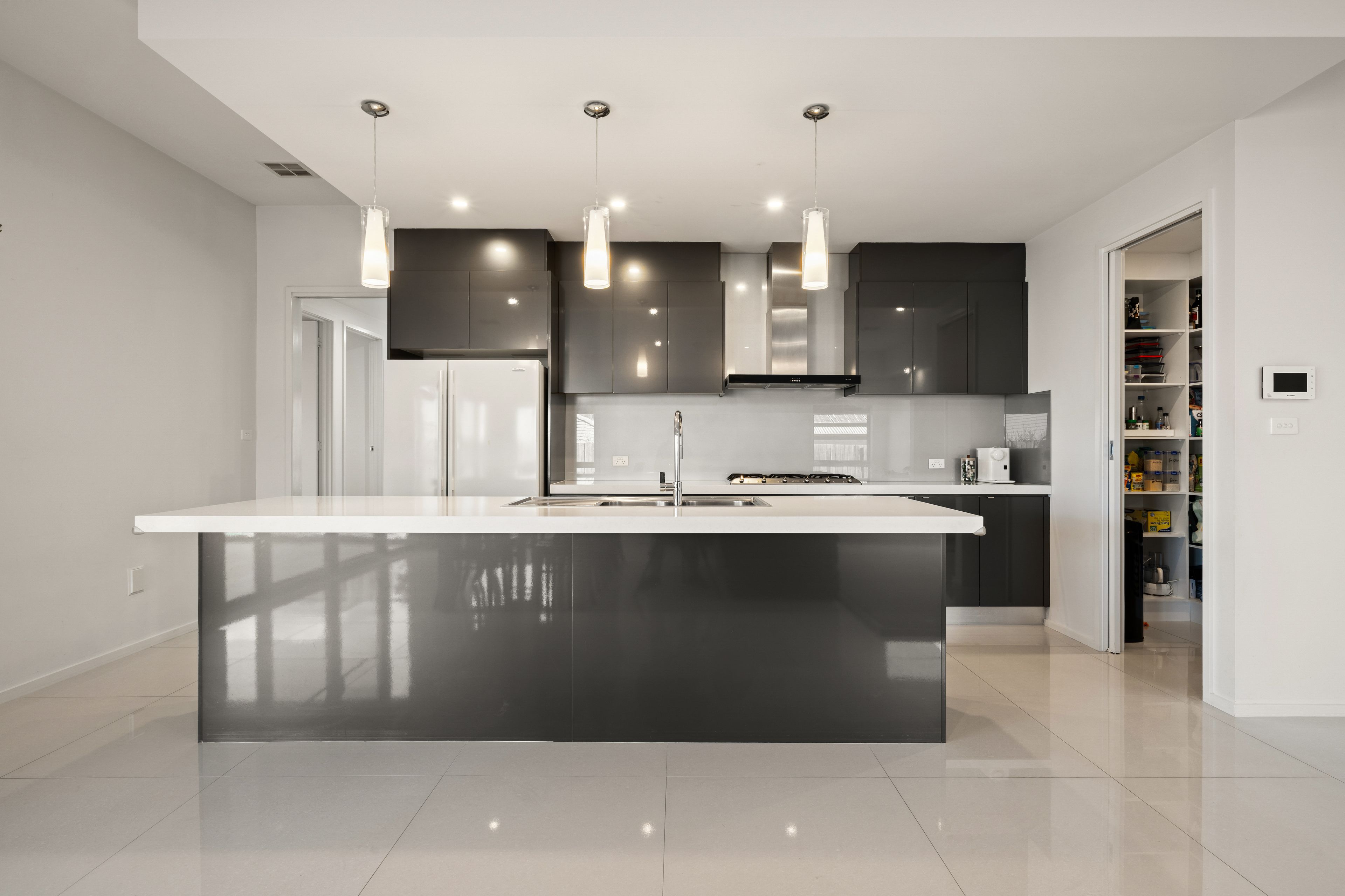 39 Casilda Street — photo 7 of 25