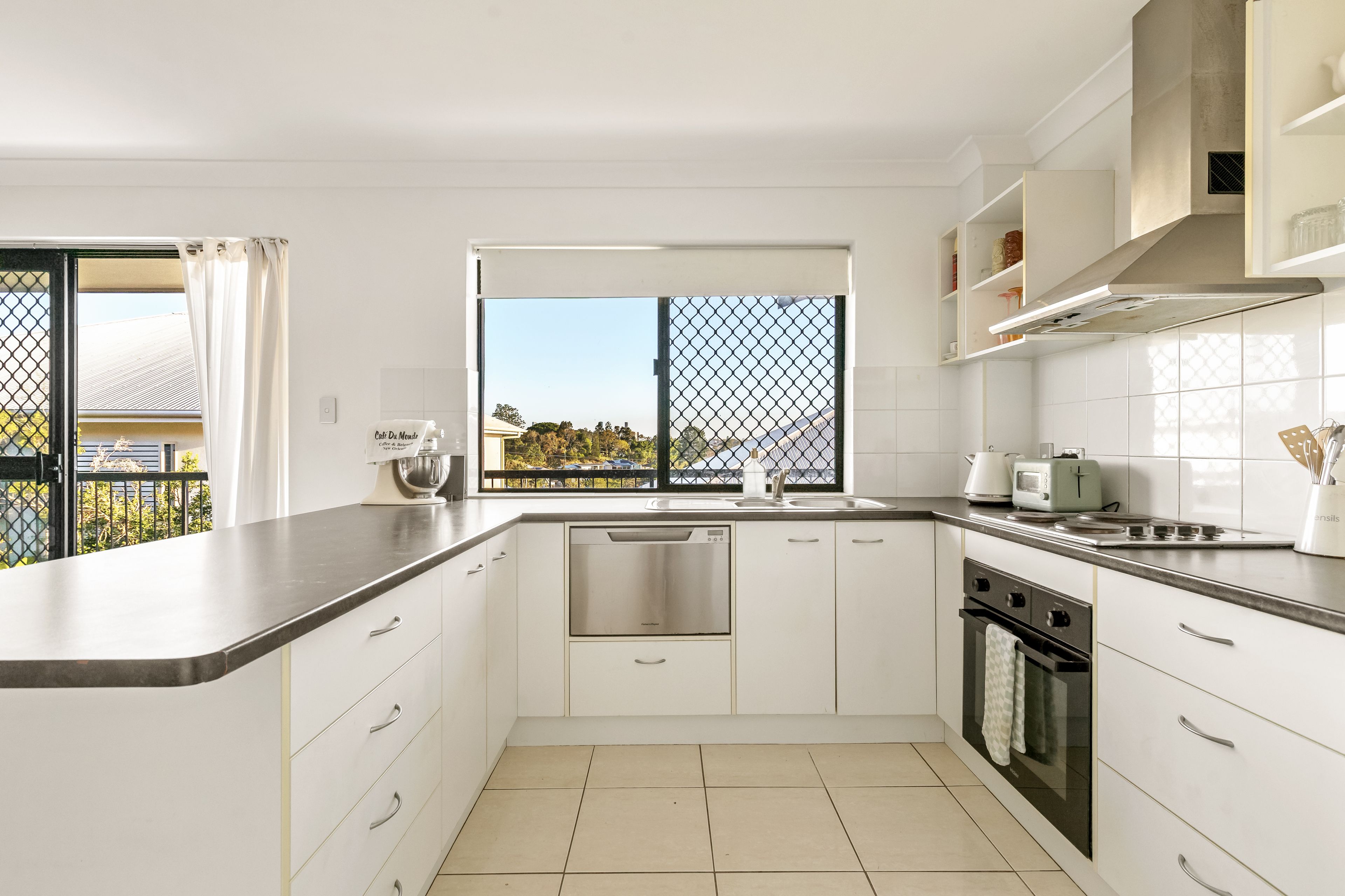 5/49 Victoria Terrace — photo 10 of 22
