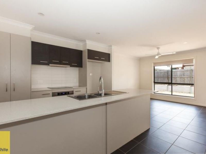 75 Cordeaux Crescent, Redbank Plains, QLD 4301