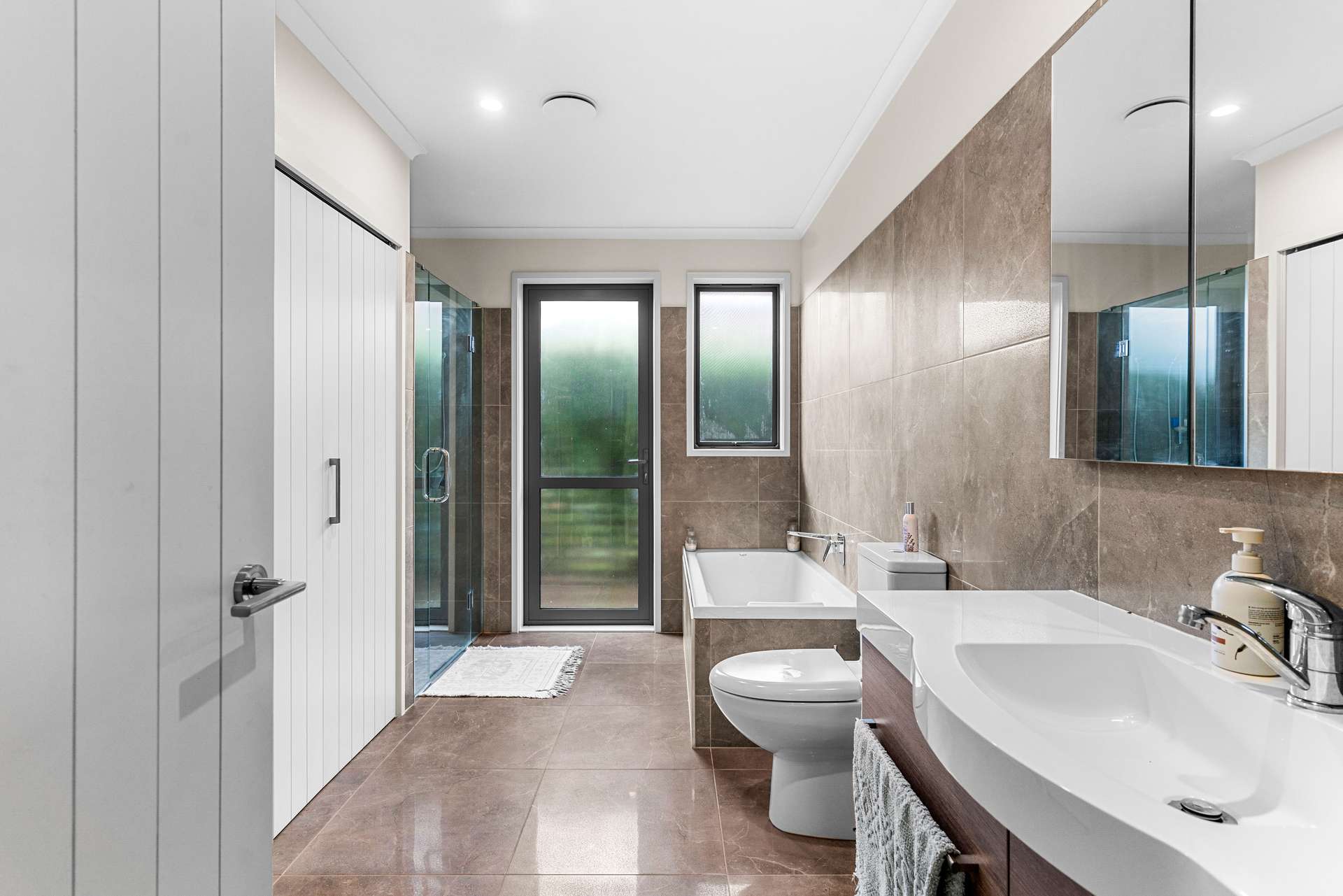 8 Park Lane photo 6