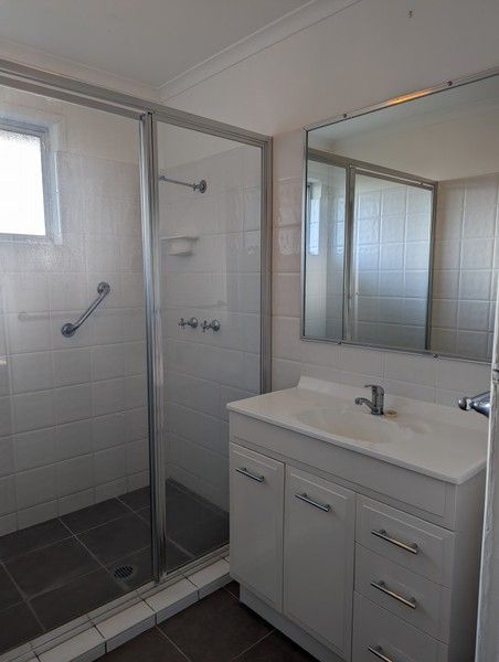 2/327 Hume Street — photo 9 of 11