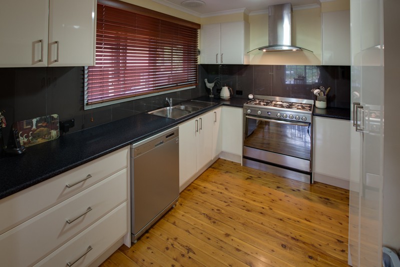 346 Cheyenne Drive, Lavington, NSW 2641