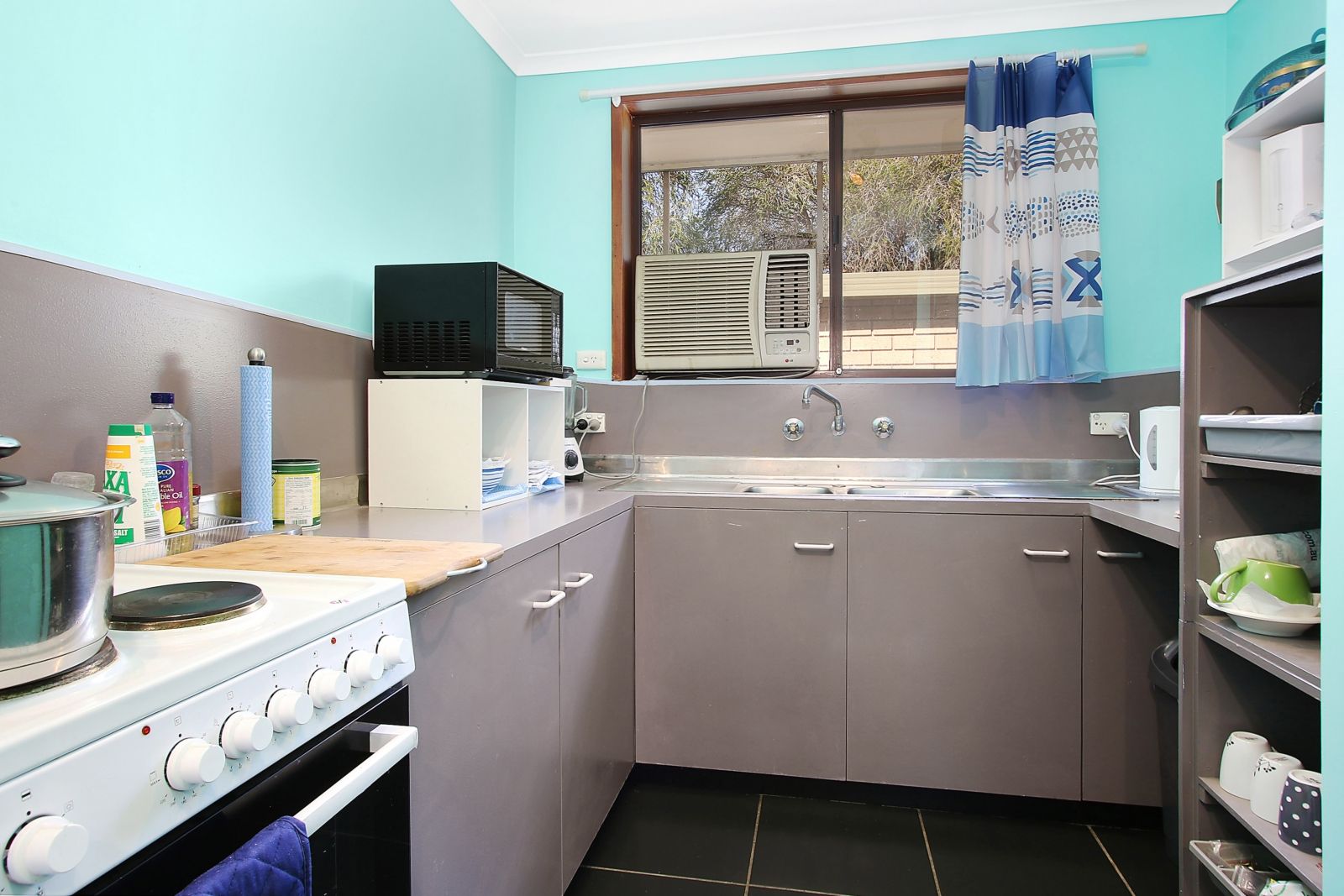 2/623 Prune Street, Lavington, NSW 2641