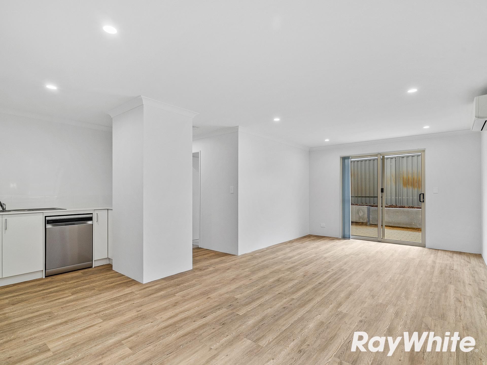 11b/22 Old Pinjarra Road, Greenfields, WA 6210