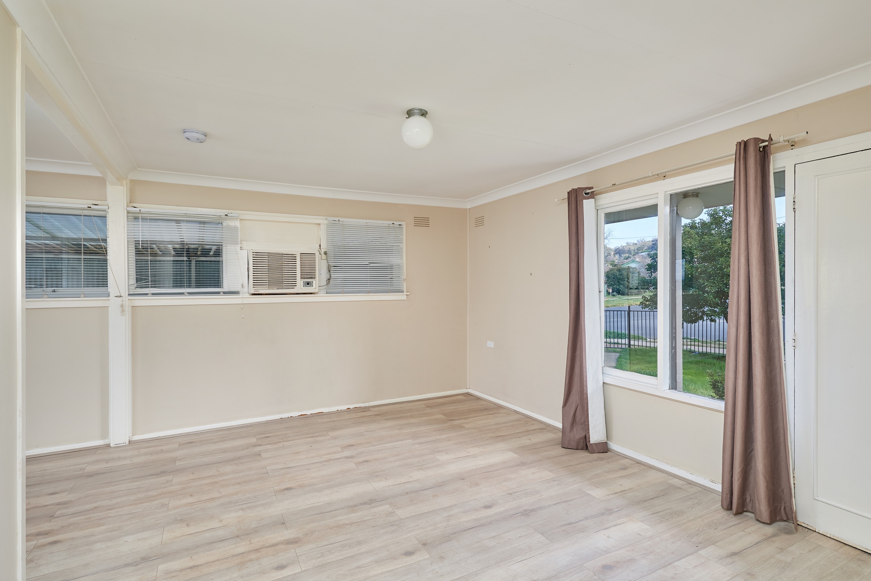 14 Tichborne Crescent, Kooringal, NSW 2650