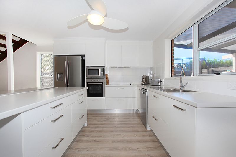 1/98 Amarina Avenue, Mooloolaba, QLD 4557