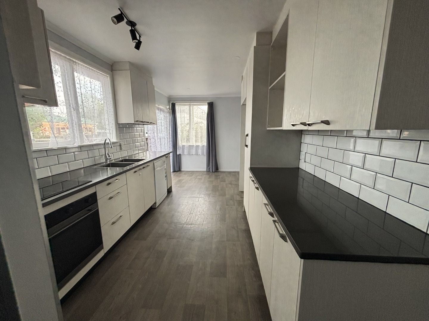 37 Metcalfe Road, Ranui, Waitakere City