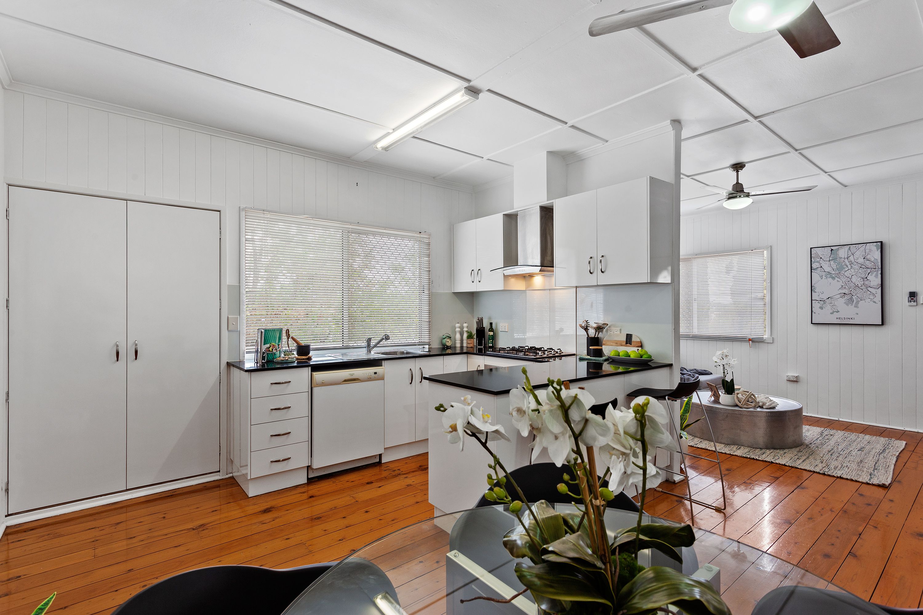 35 Searle Street — photo 4 of 16