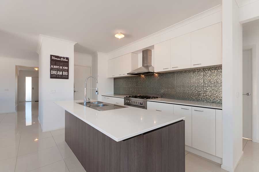 37 Daybreak Vista, Mickleham, VIC 3064