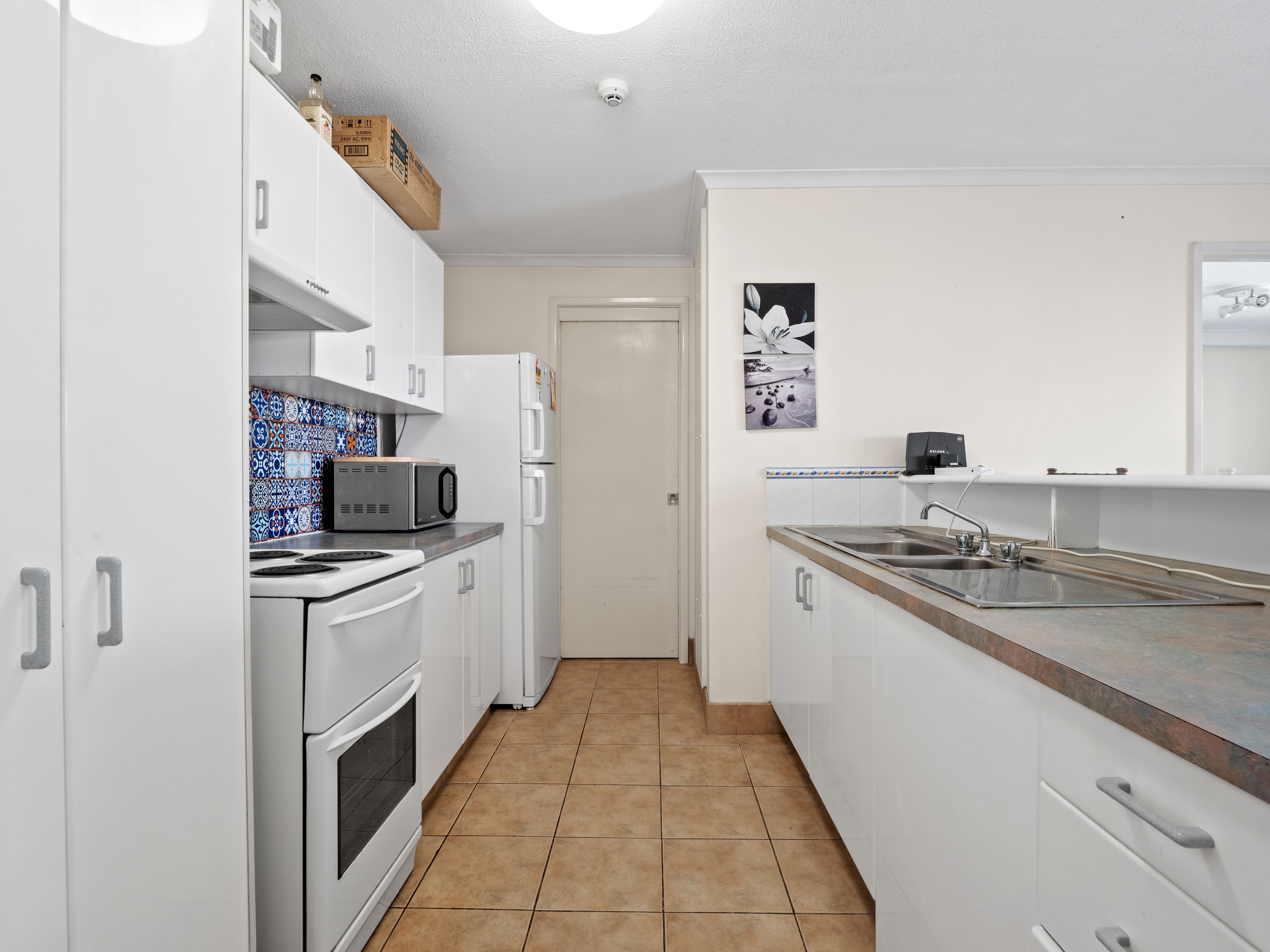 203/12 Enderley Avenue, Surfers Paradise, QLD 4217