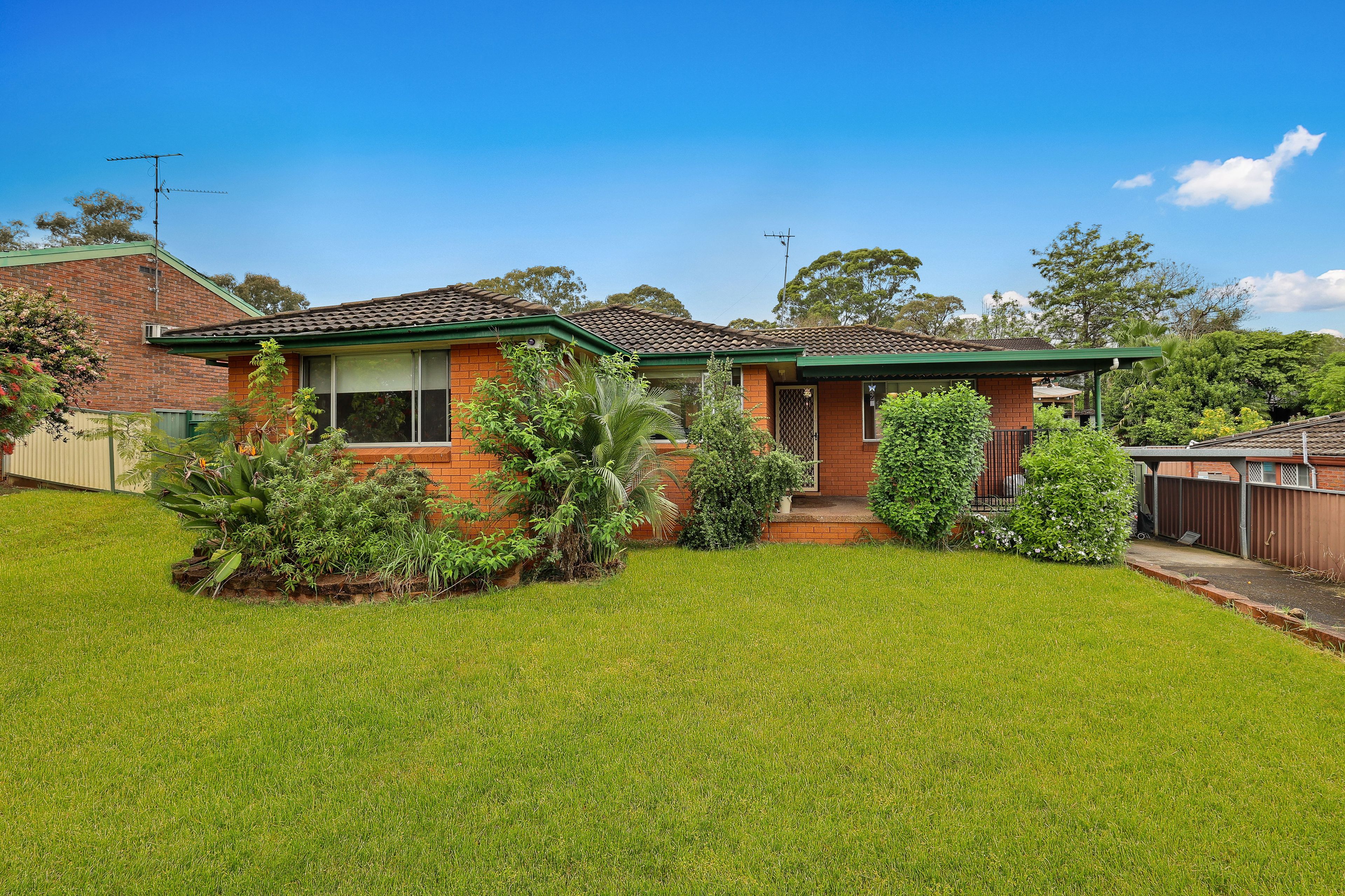 48 Midlothian Road, St Andrews, NSW 2566
