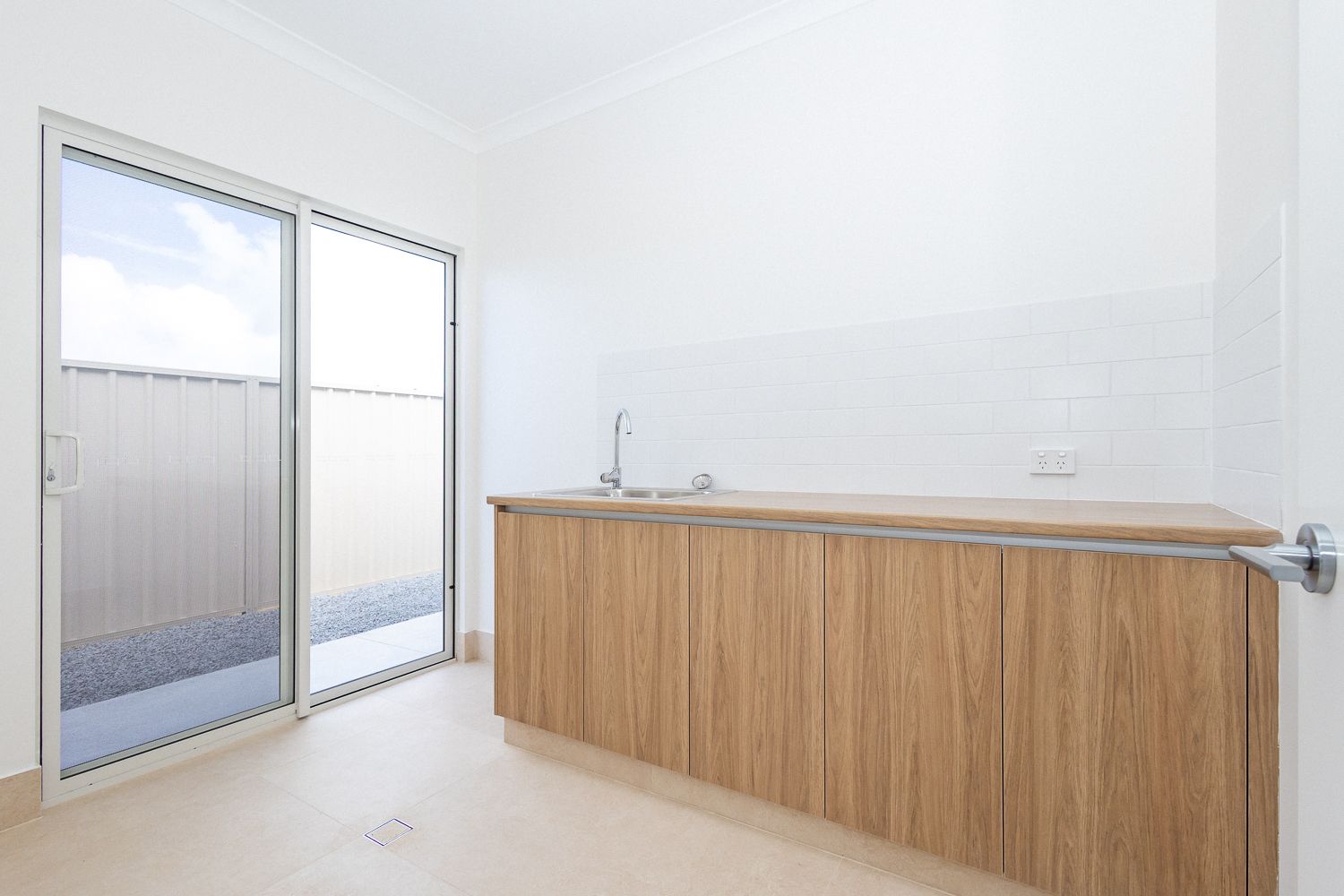 14 Hodgson Parkway — photo 7 of 8