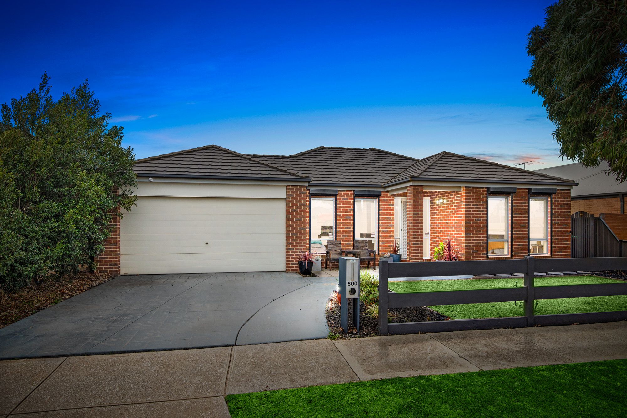 800 Armstrong Road, MANOR LAKES VIC 3024