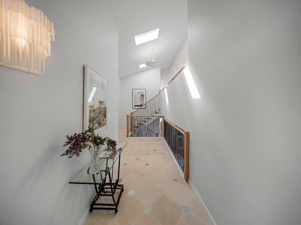 3 Bermuda Place — photo 3 of 27