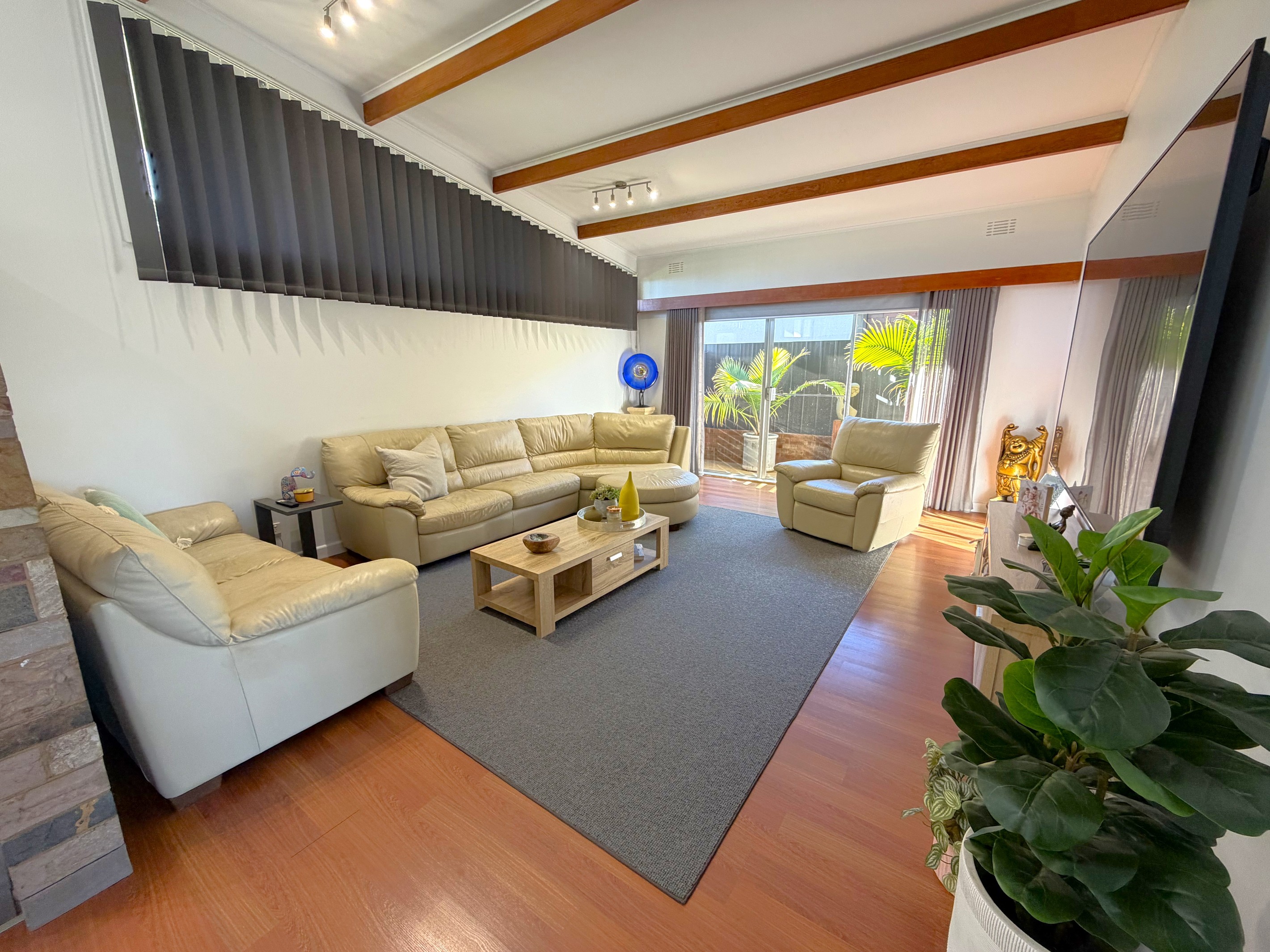 208 Burchfield Avenue, Deniliquin, NSW 2710