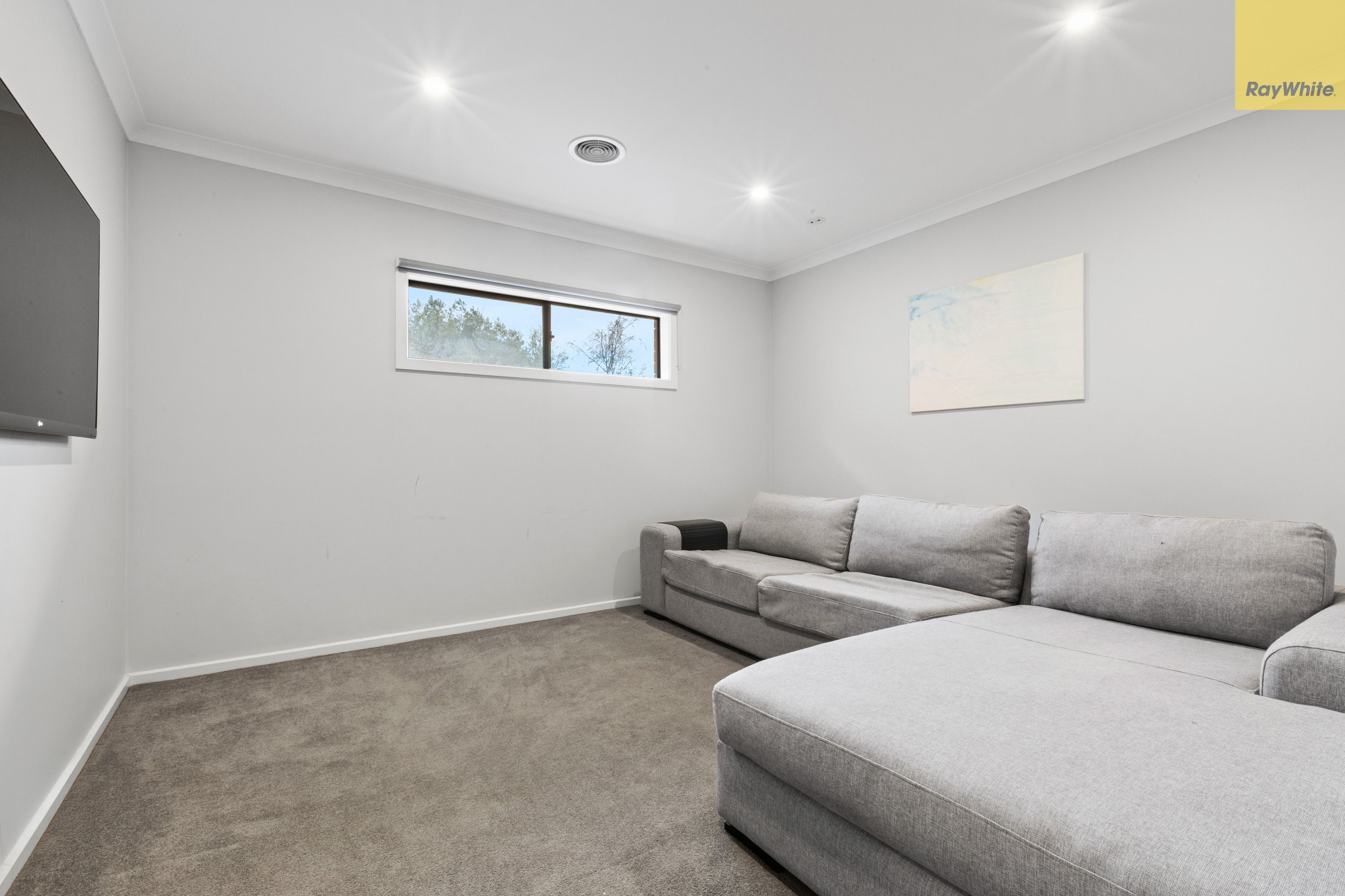 19A Hogan Road — photo 9 of 18