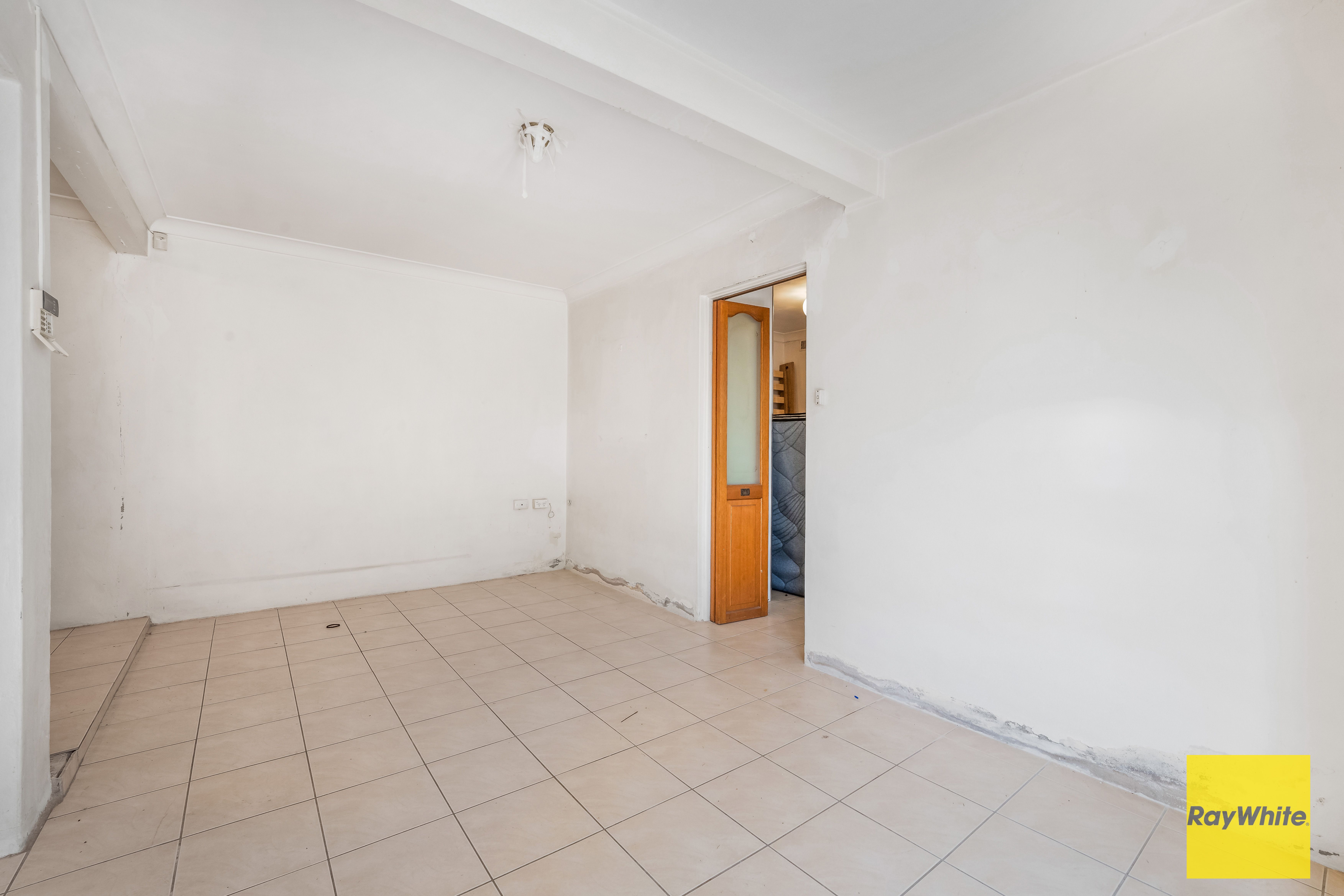 29 Smiths Avenue — photo 16 of 27