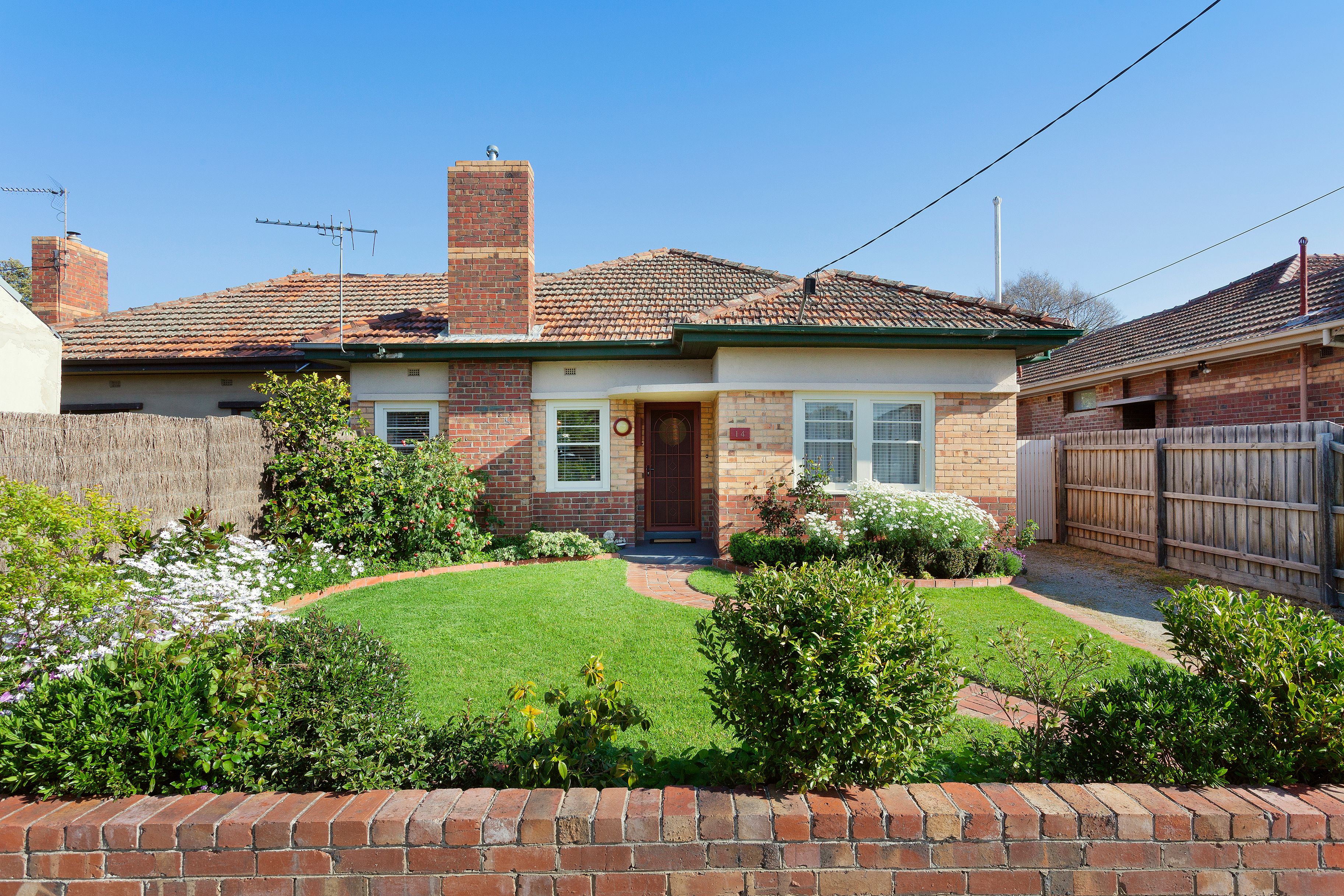 14 Kangaroo Road, Murrumbeena VIC 3163