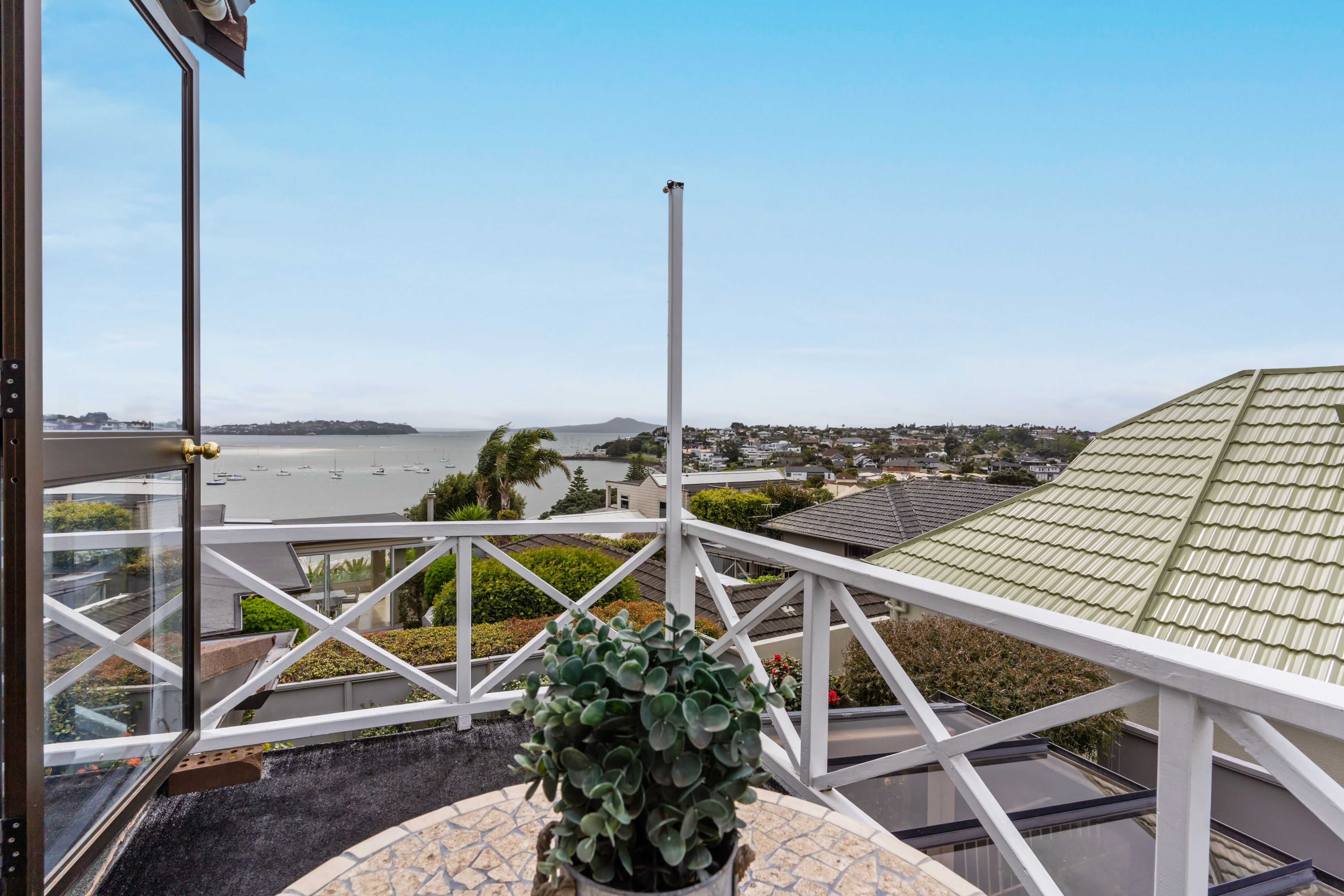 2/3 Te Akau Crescent, Bucklands Beach, Manukau City