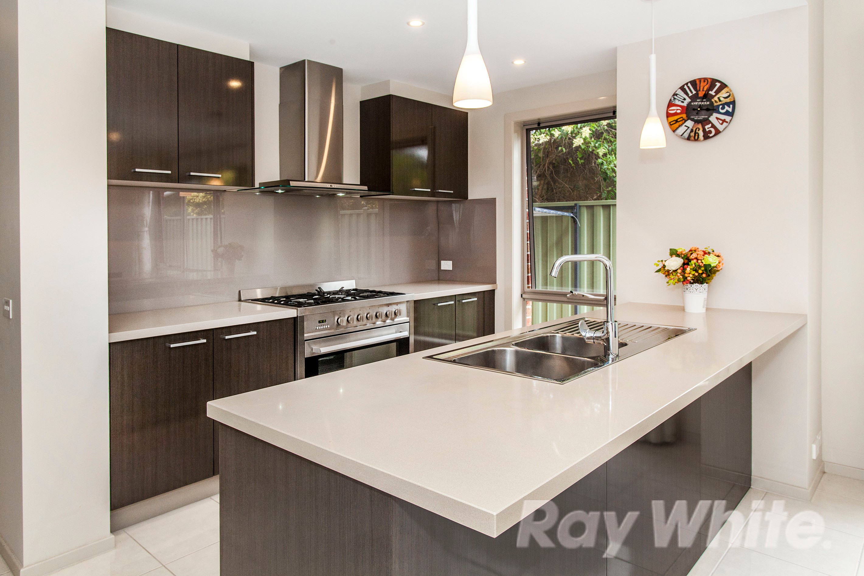17B Kingsley Grove, Mount Waverley, VIC 3149