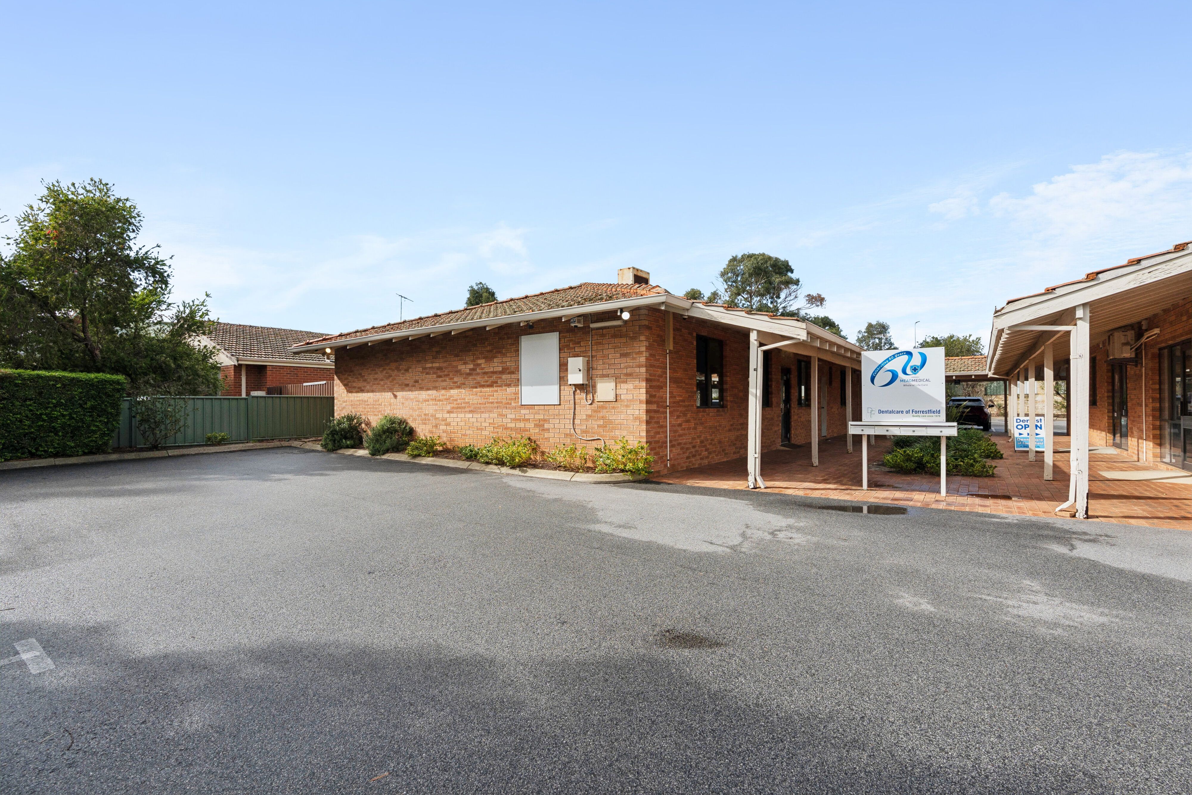 1-3/11 Salix Way, Forrestfield, WA 6058