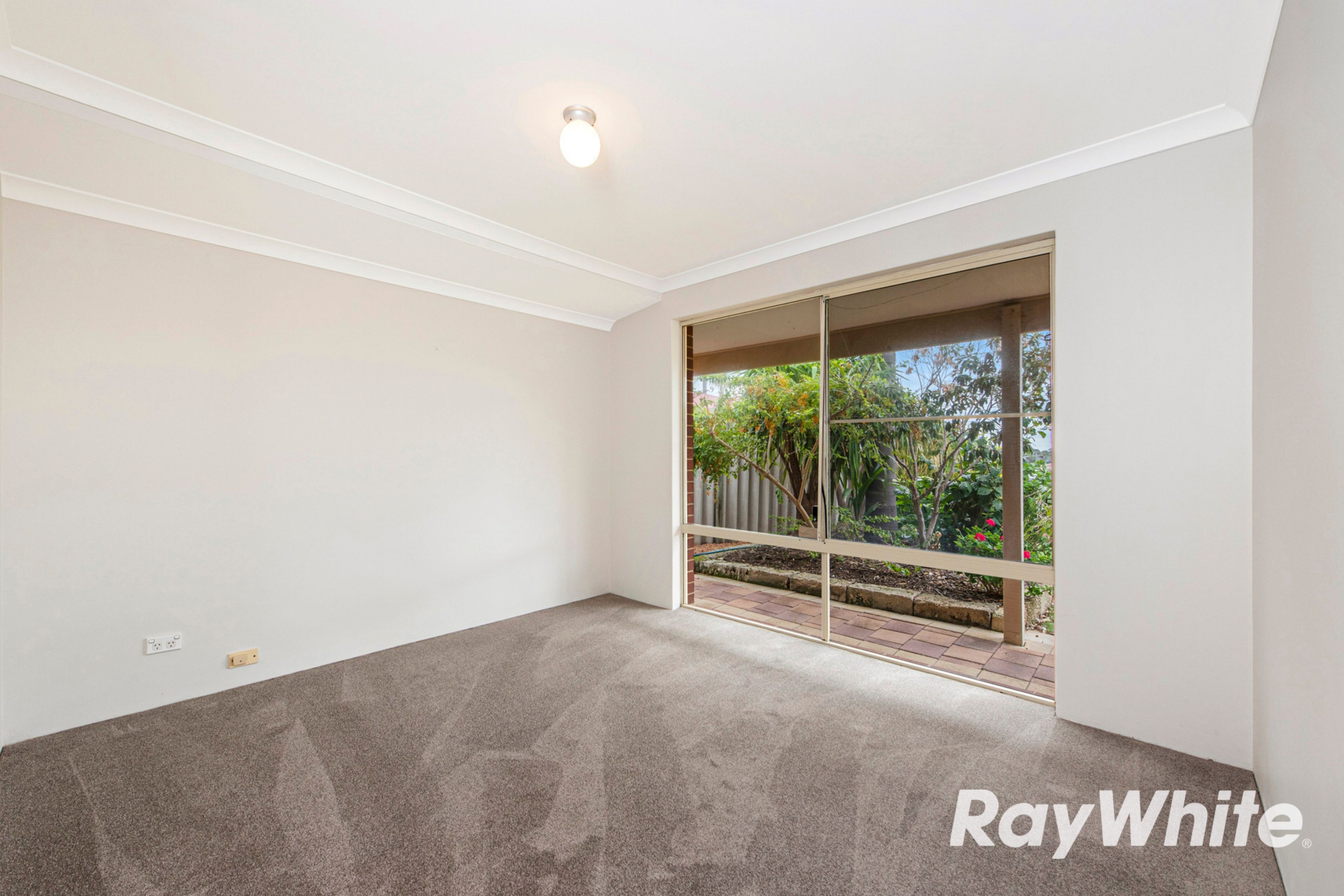 15 Kennett Place — photo 9 of 18
