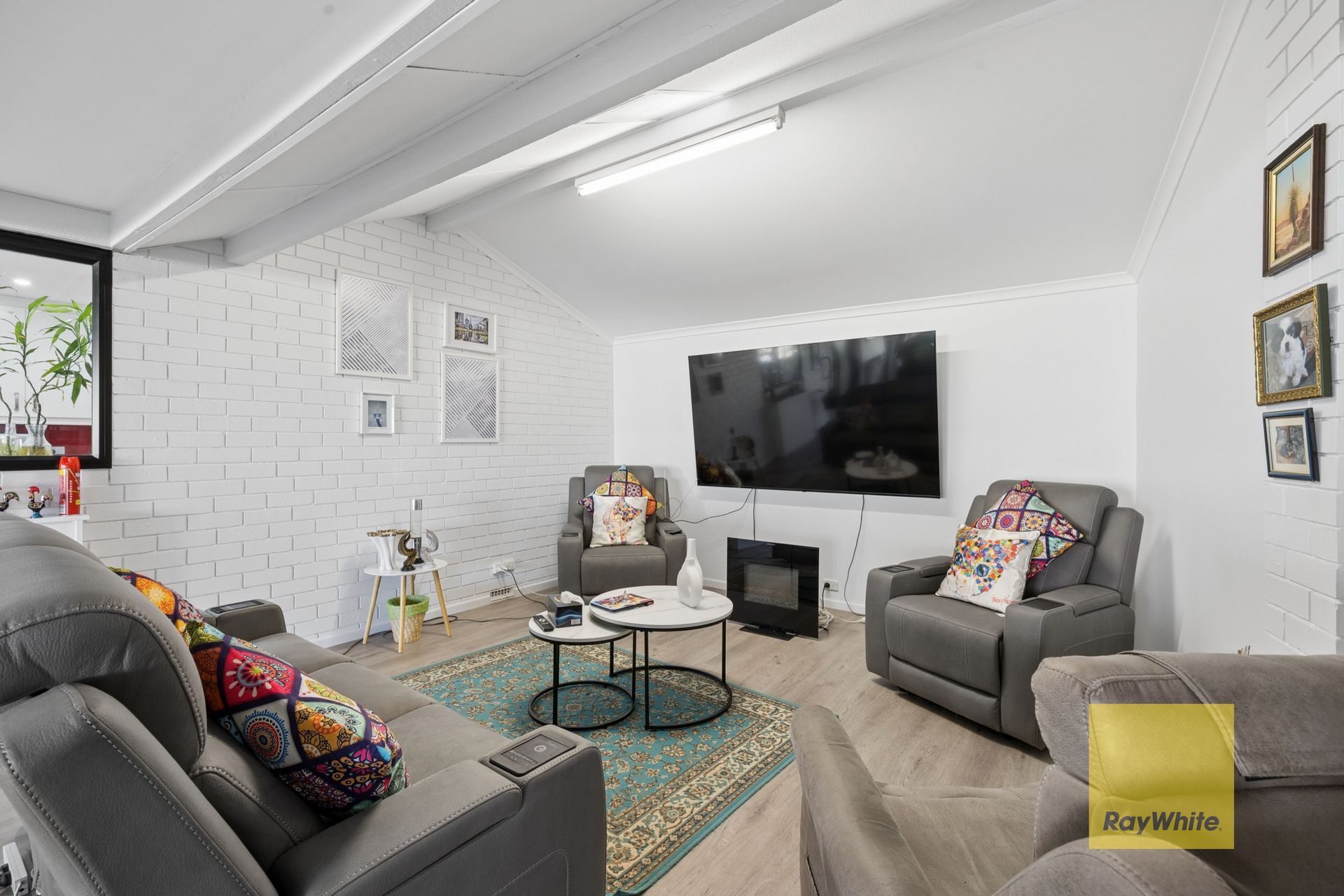 8 Flora Terrace — photo 15 of 30