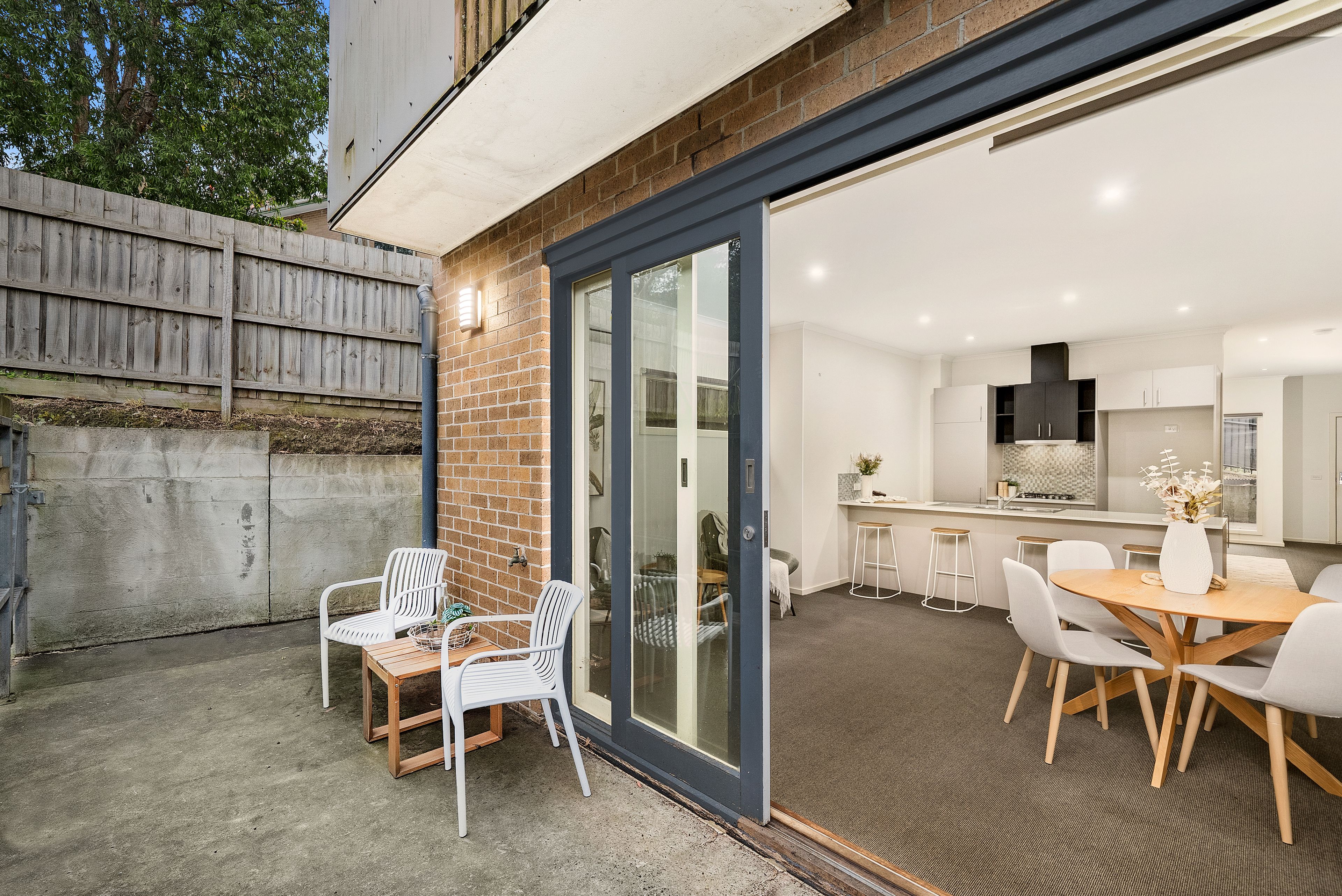 8/3-5 Milton Street — photo 13 of 15