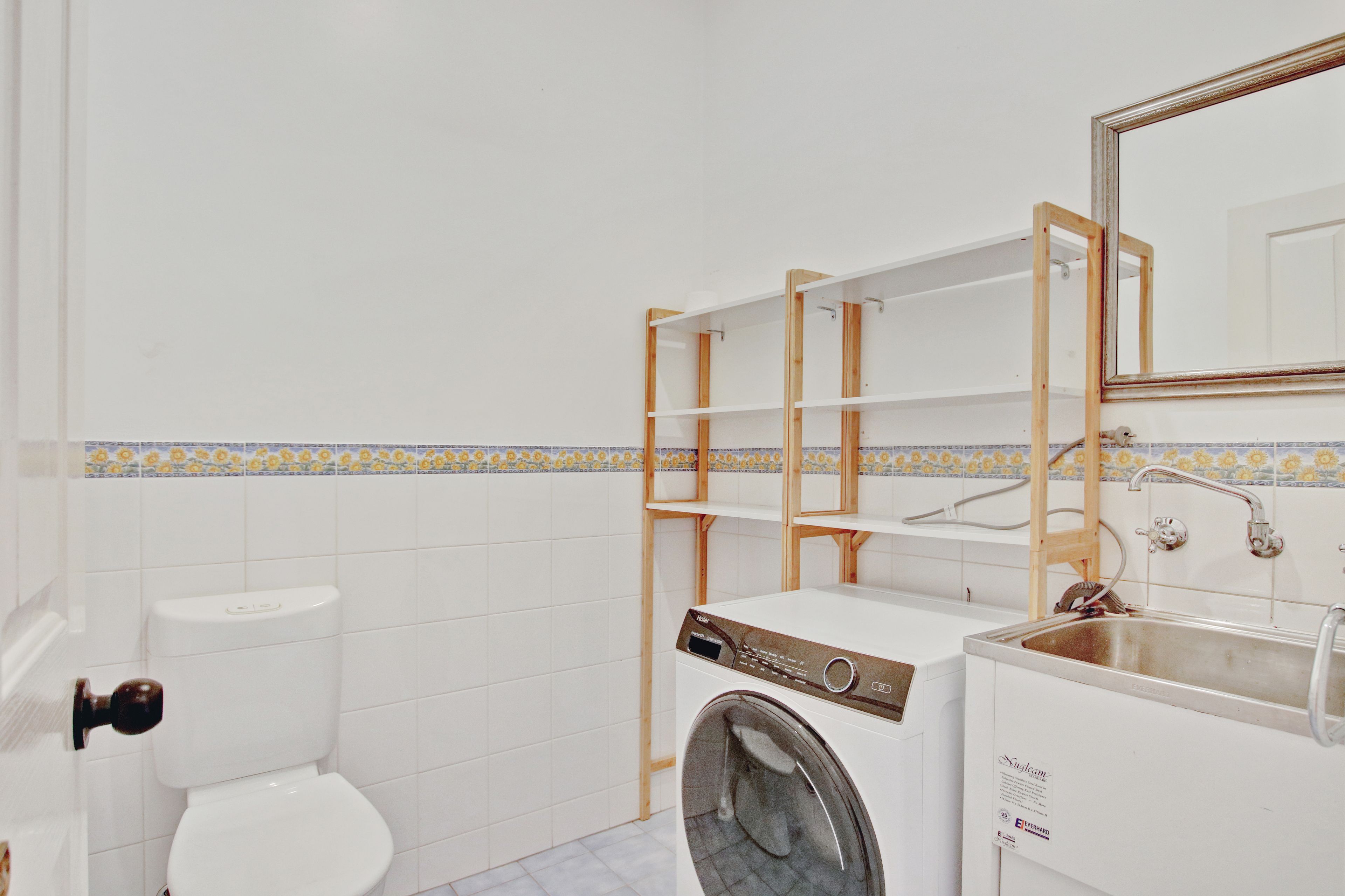 15 Thompson Street — photo 19 of 23