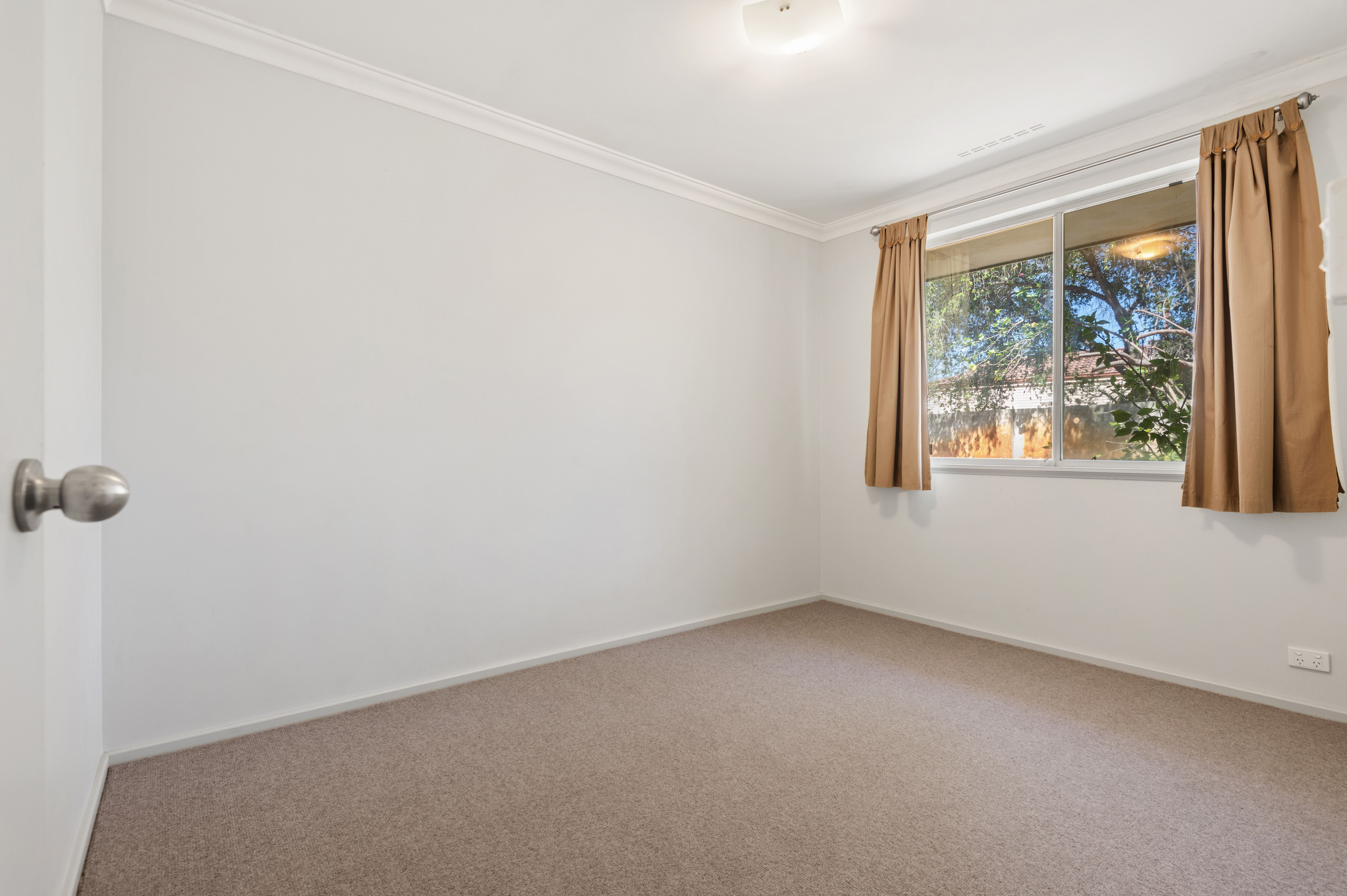 3 Regency Drive — photo 6 of 12